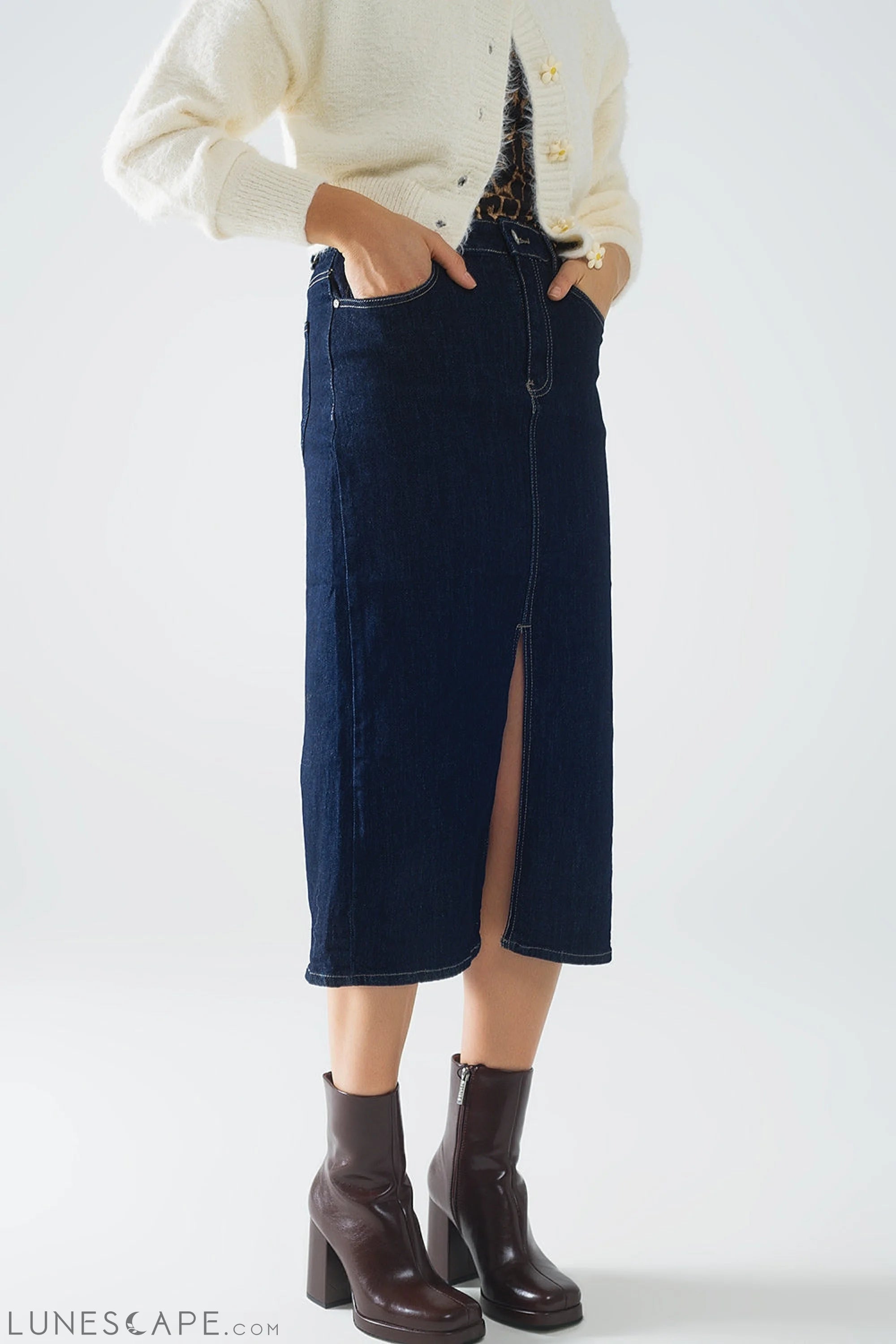 Pencil Denim Skirt in Dark Wash LUNESCAPE