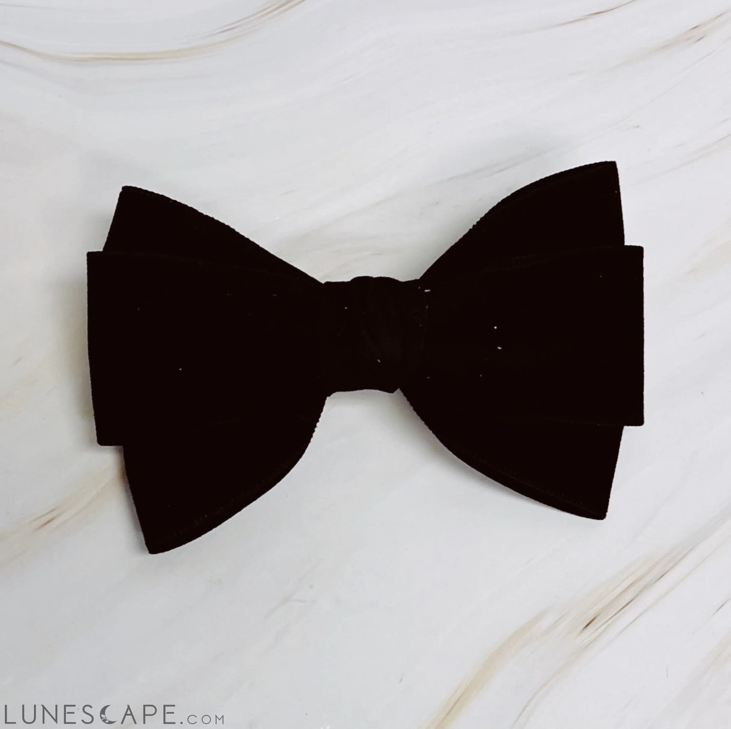 Perfectly Made Bow Hair Clip LUNESCAPE