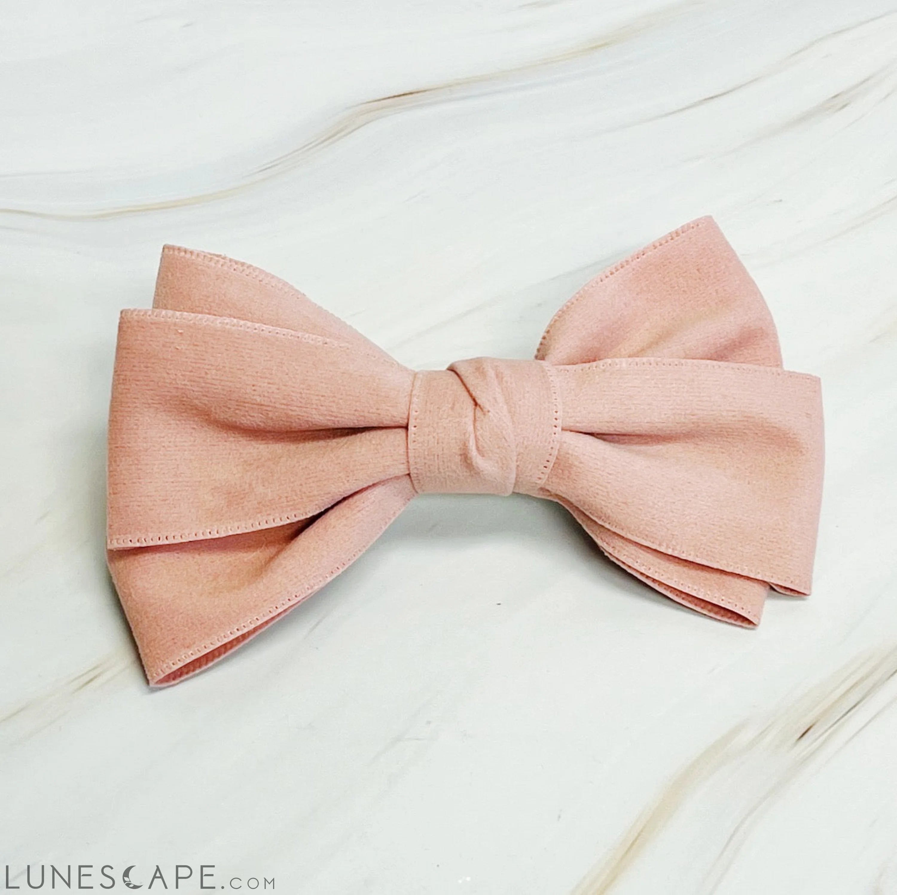 Perfectly Made Bow Hair Clip LUNESCAPE