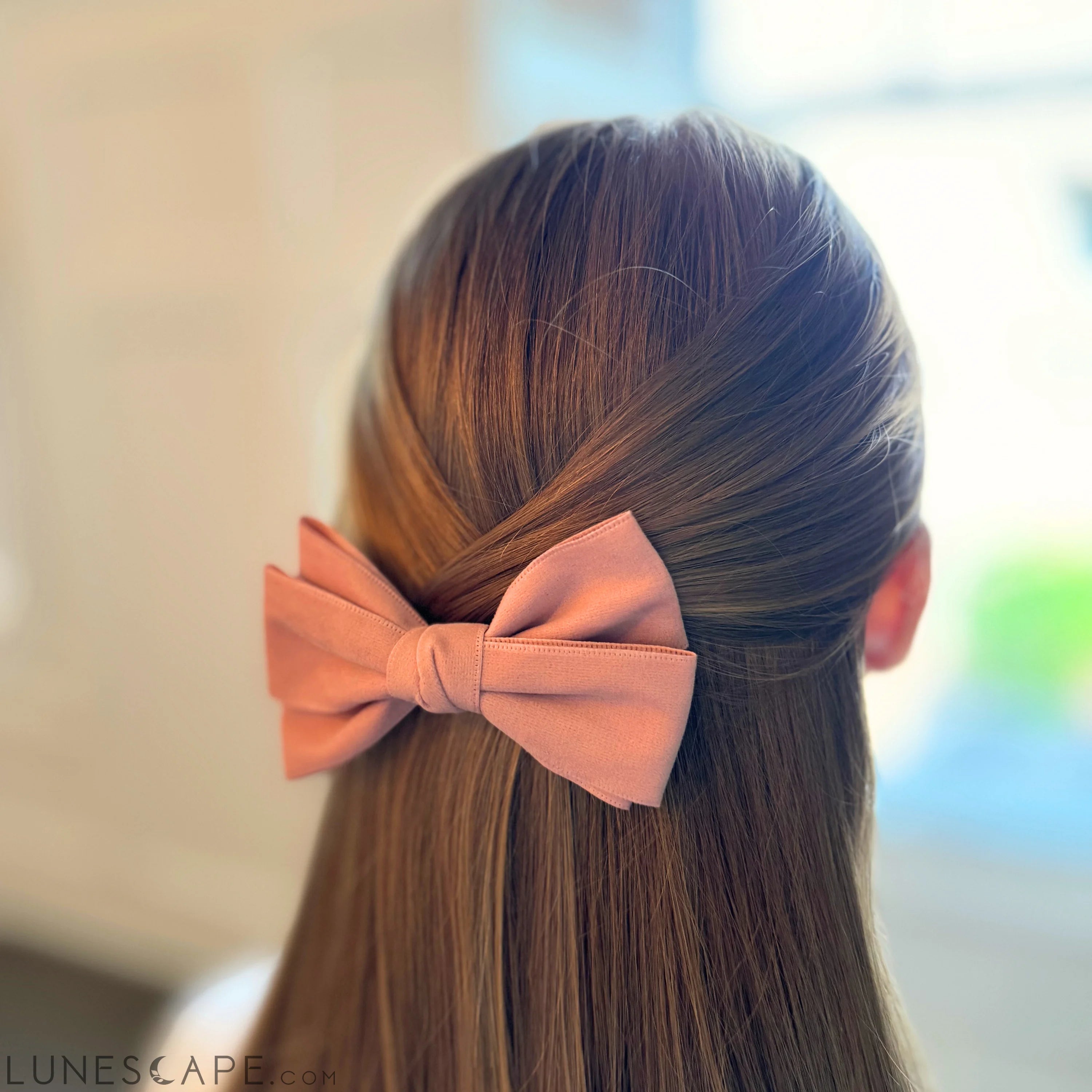 Perfectly Made Bow Hair Clip LUNESCAPE