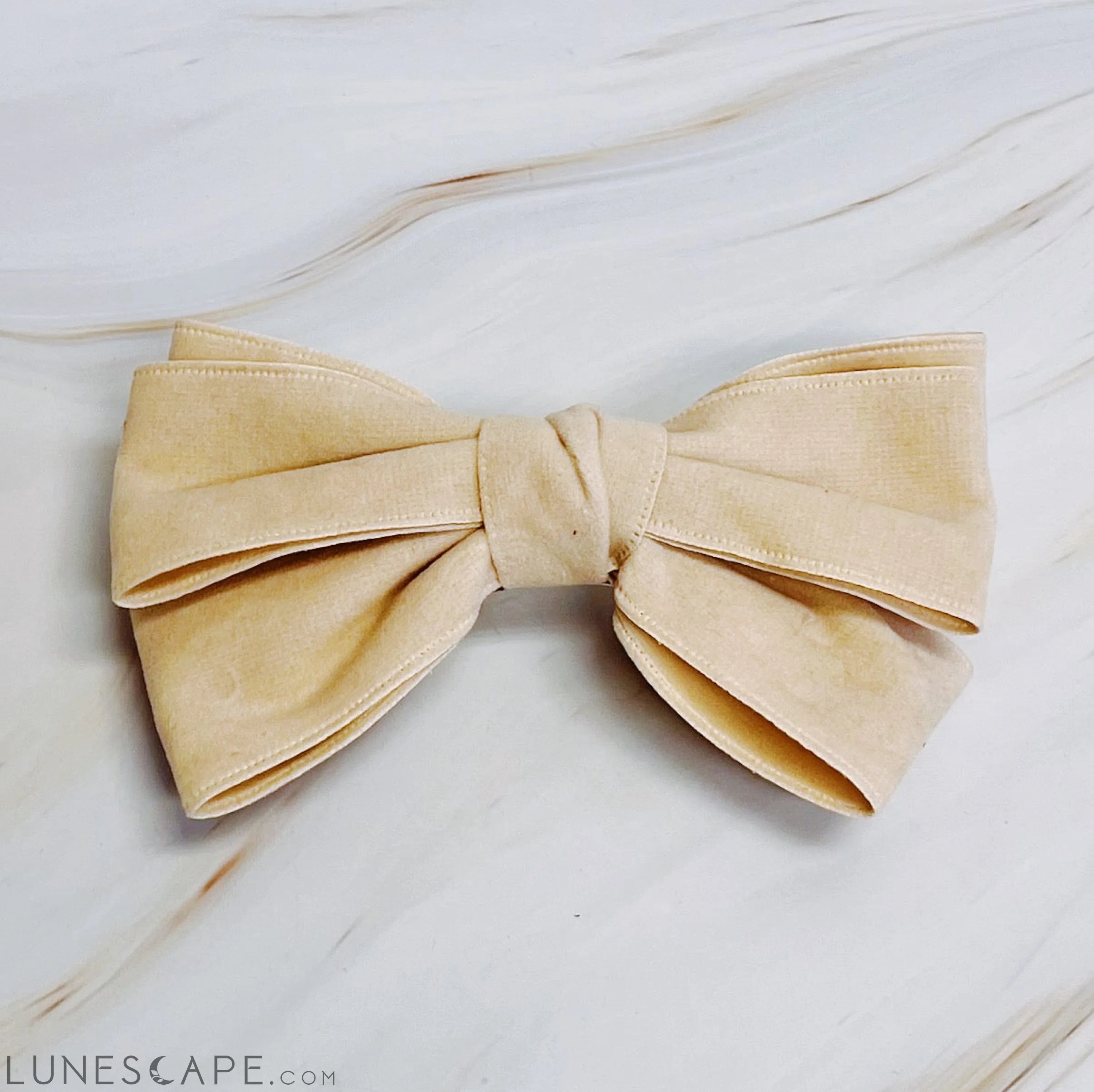 Perfectly Made Bow Hair Clip LUNESCAPE