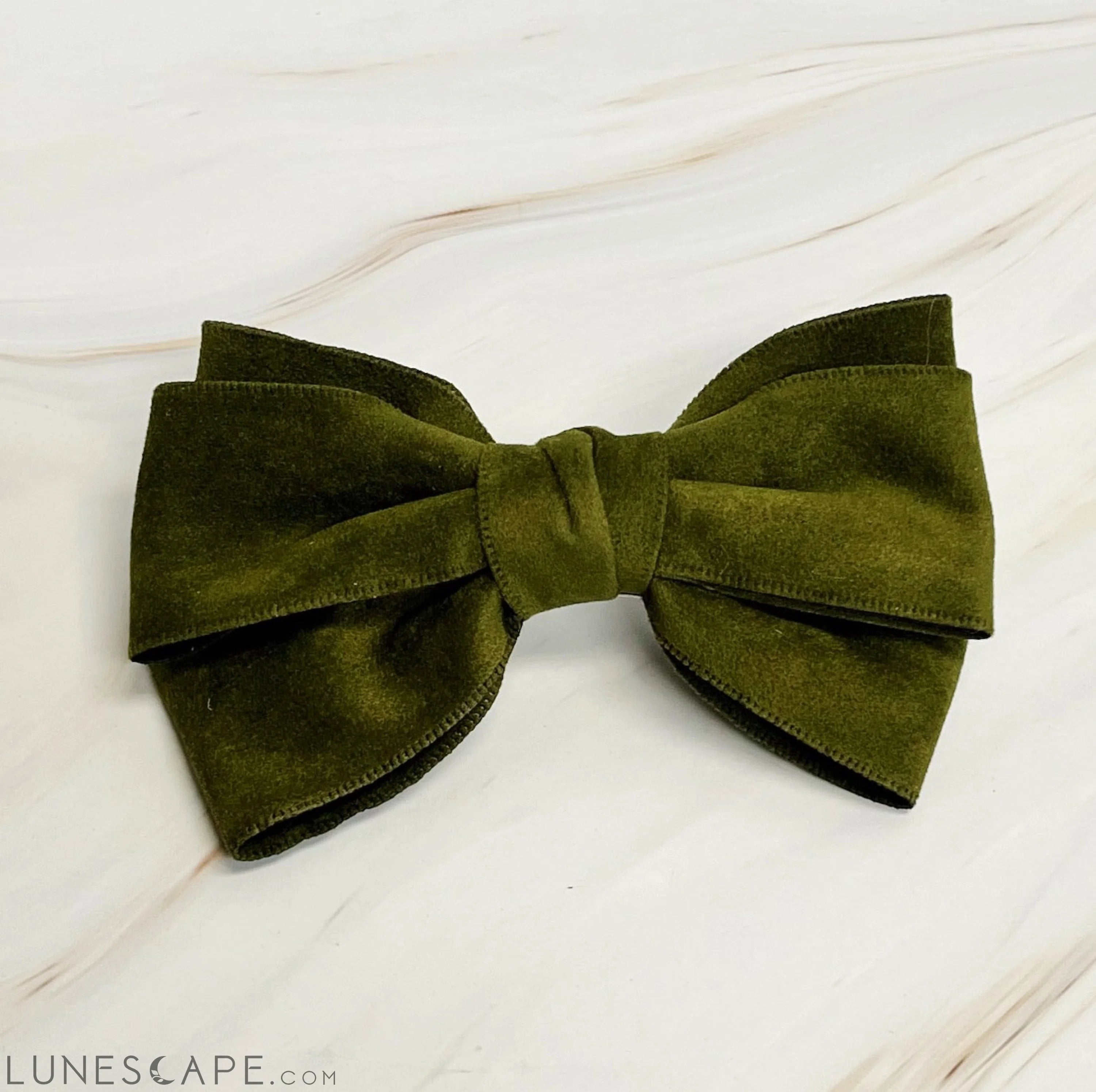 Perfectly Made Bow Hair Clip LUNESCAPE