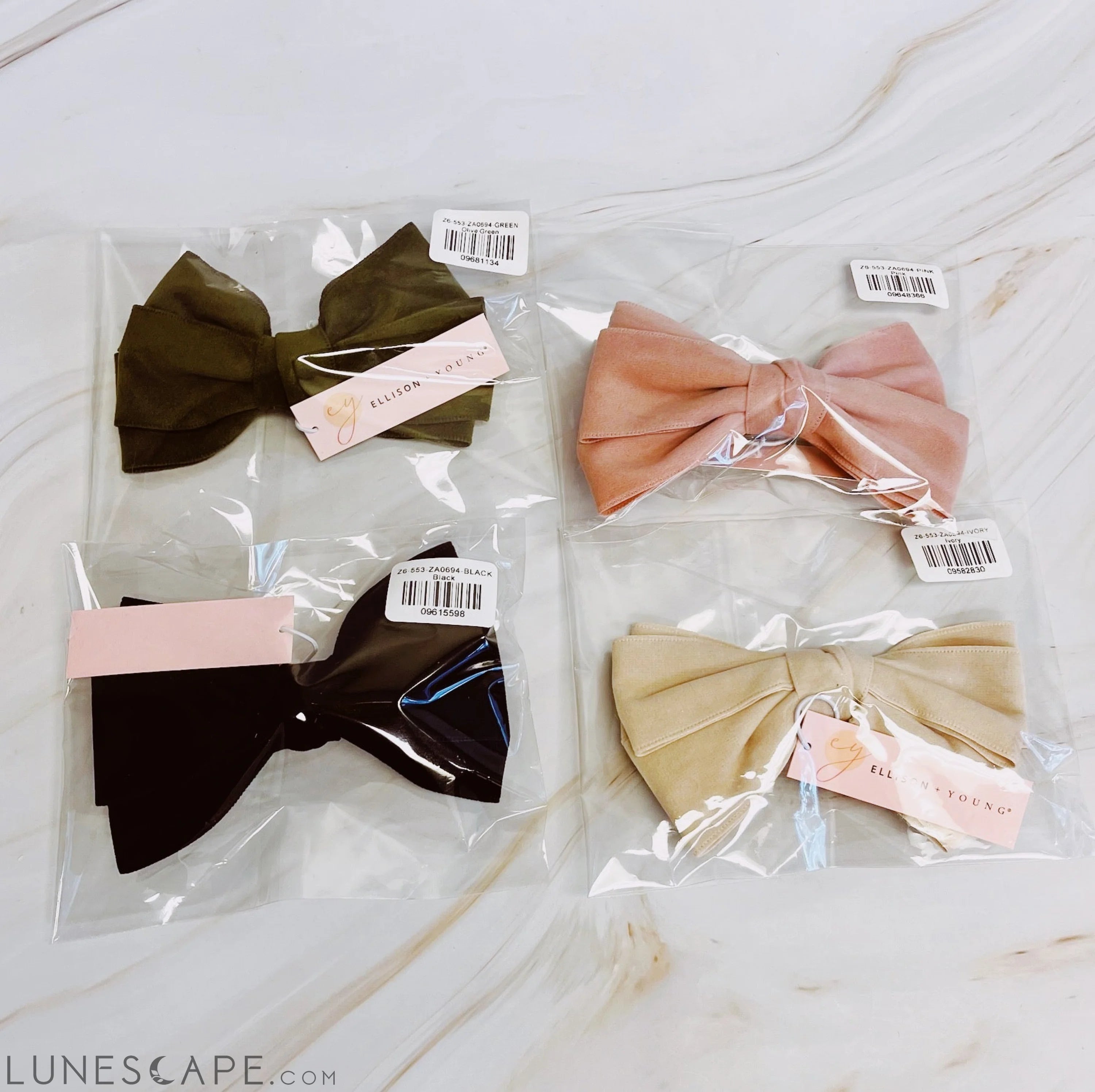 Perfectly Made Bow Hair Clip LUNESCAPE