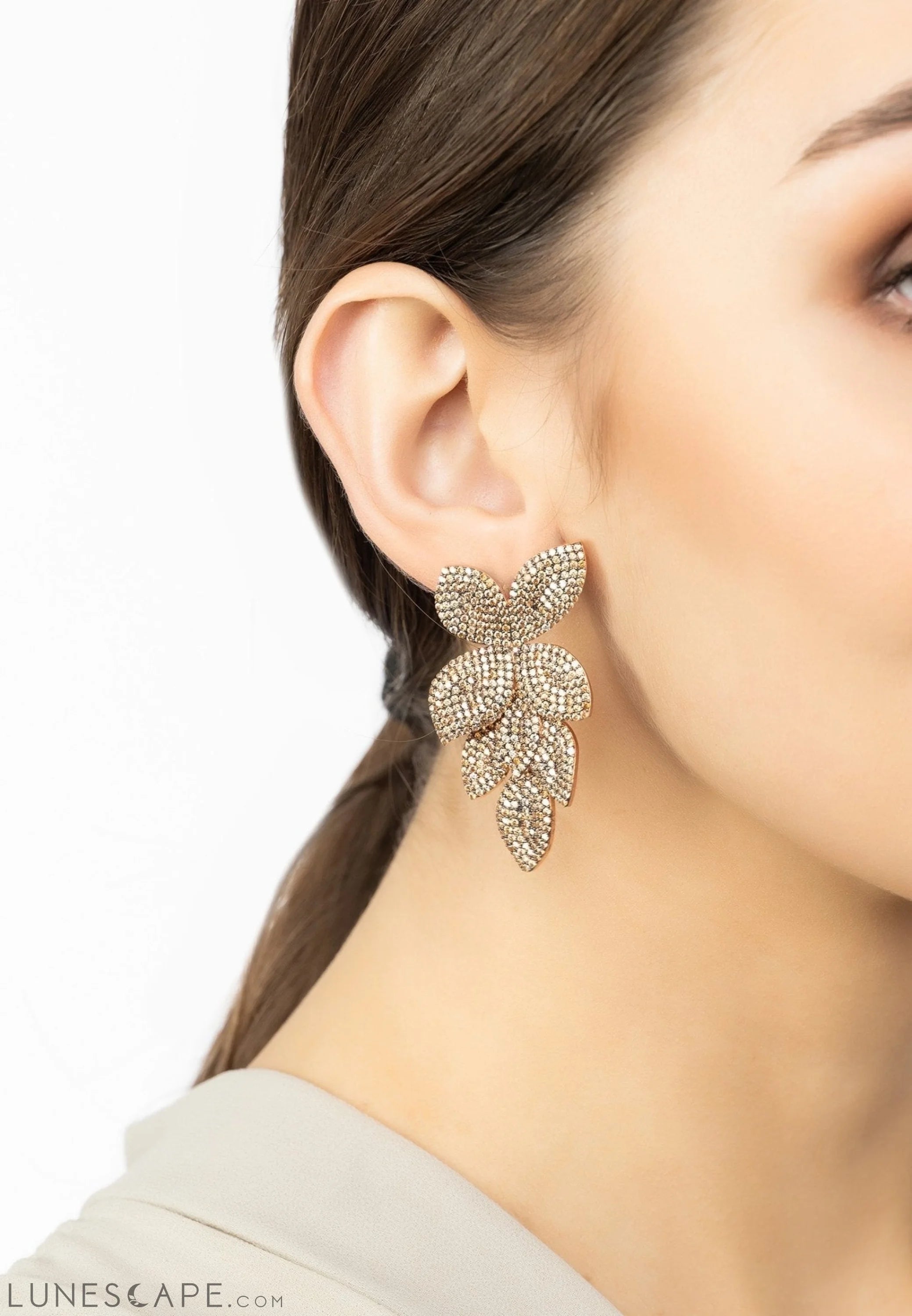 Petal Cascading Flower Earrings Rosegold Champagne LUNESCAPE