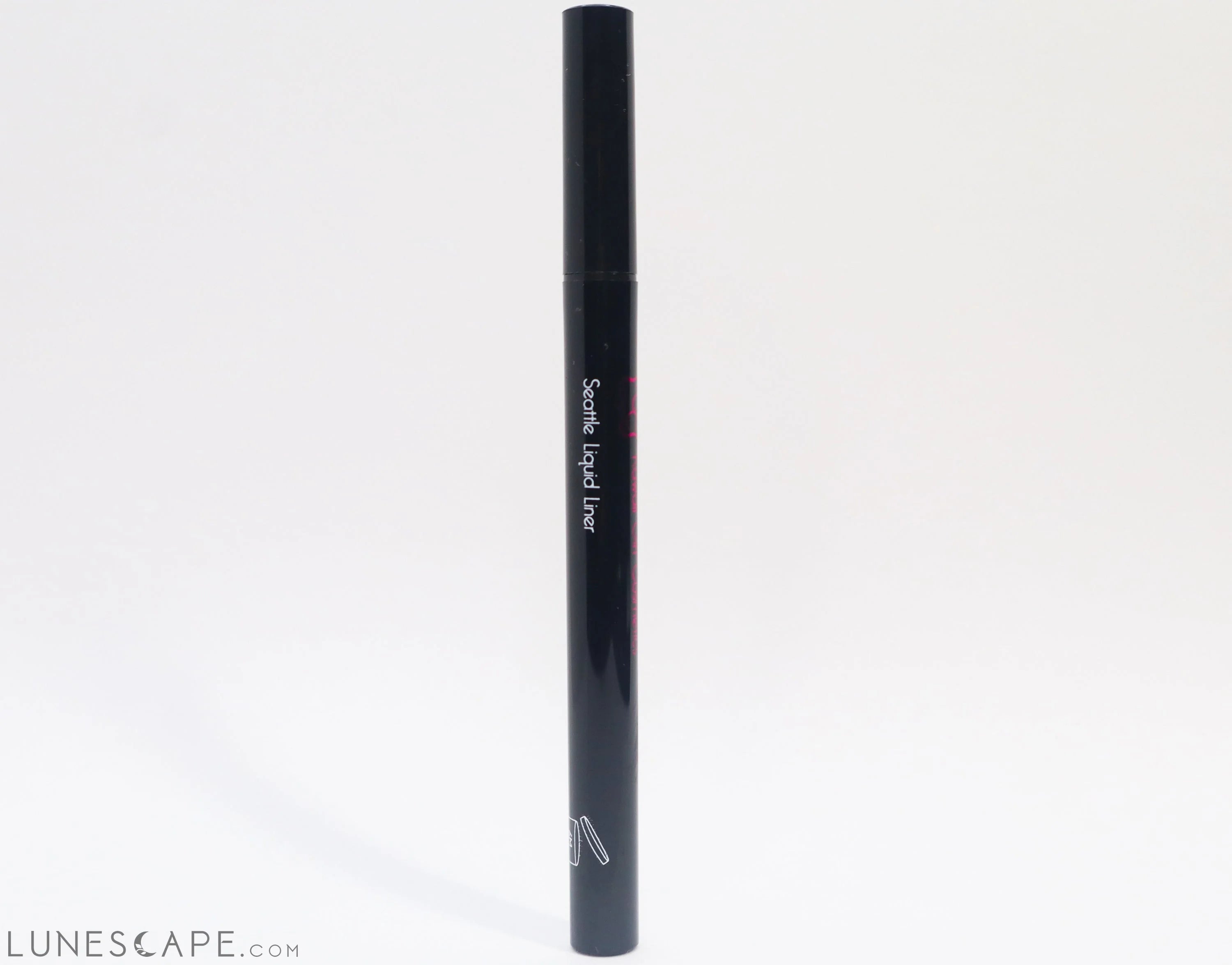 Pike Place Liquid Liner LUNESCAPE