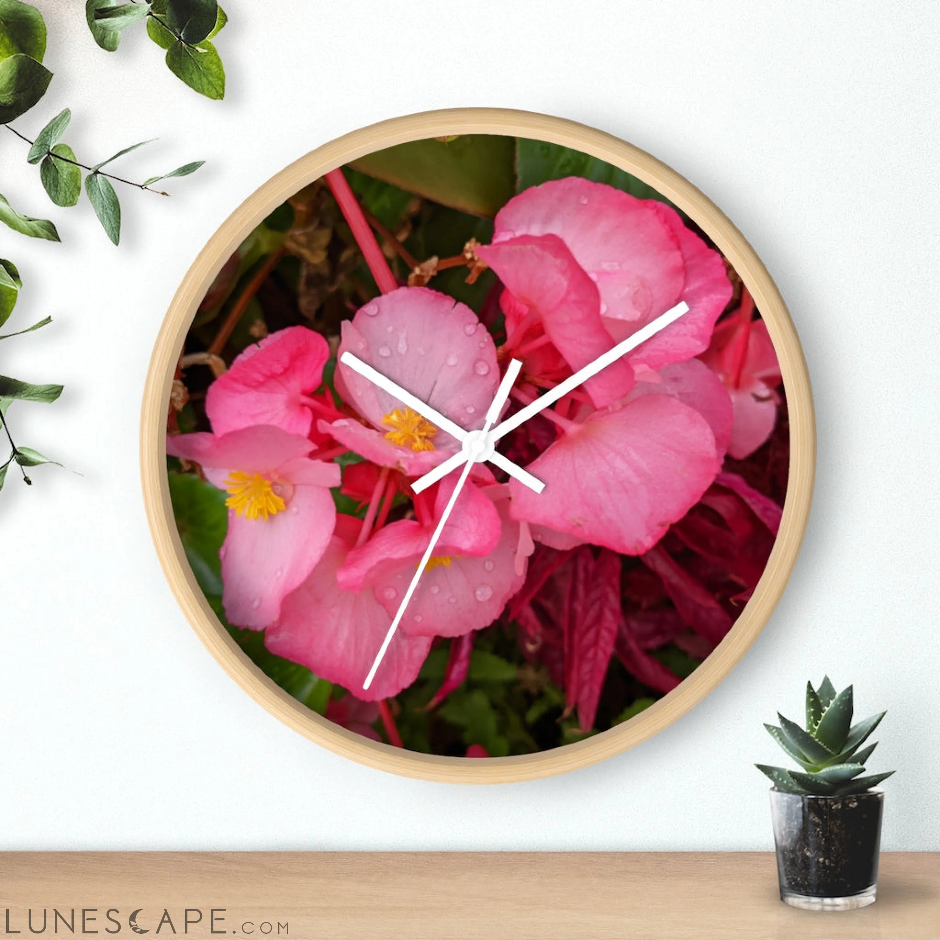 Pink Flowers Wall clock LUNESCAPE