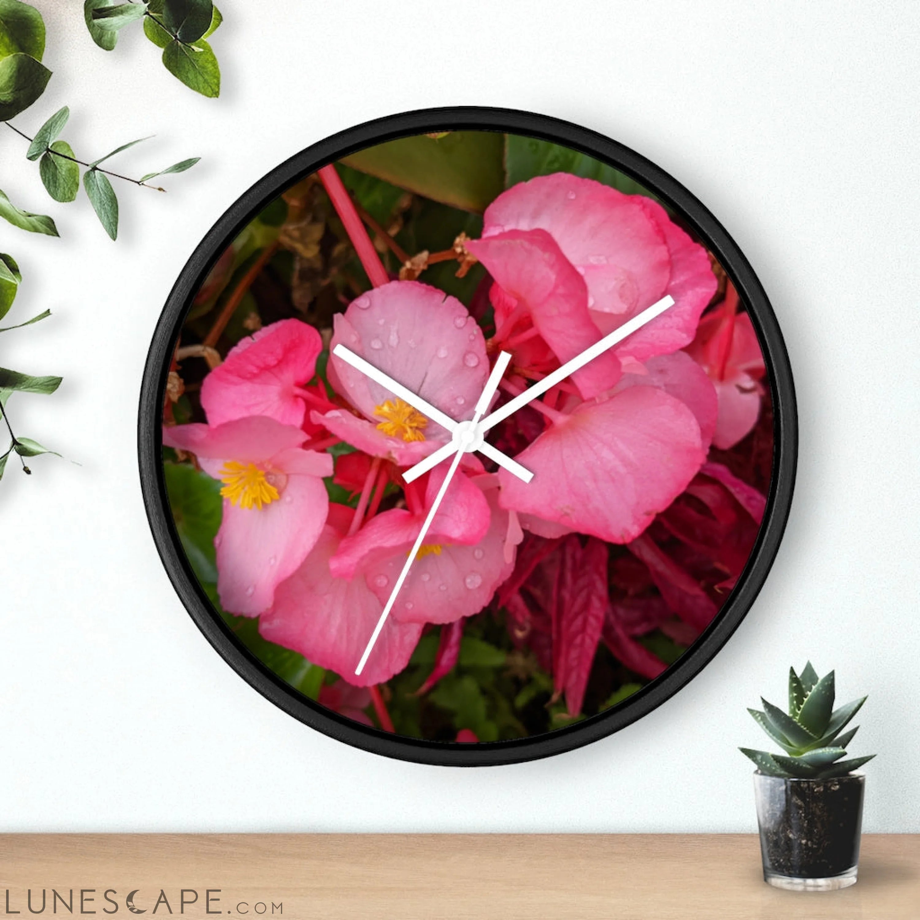 Pink Flowers Wall clock LUNESCAPE