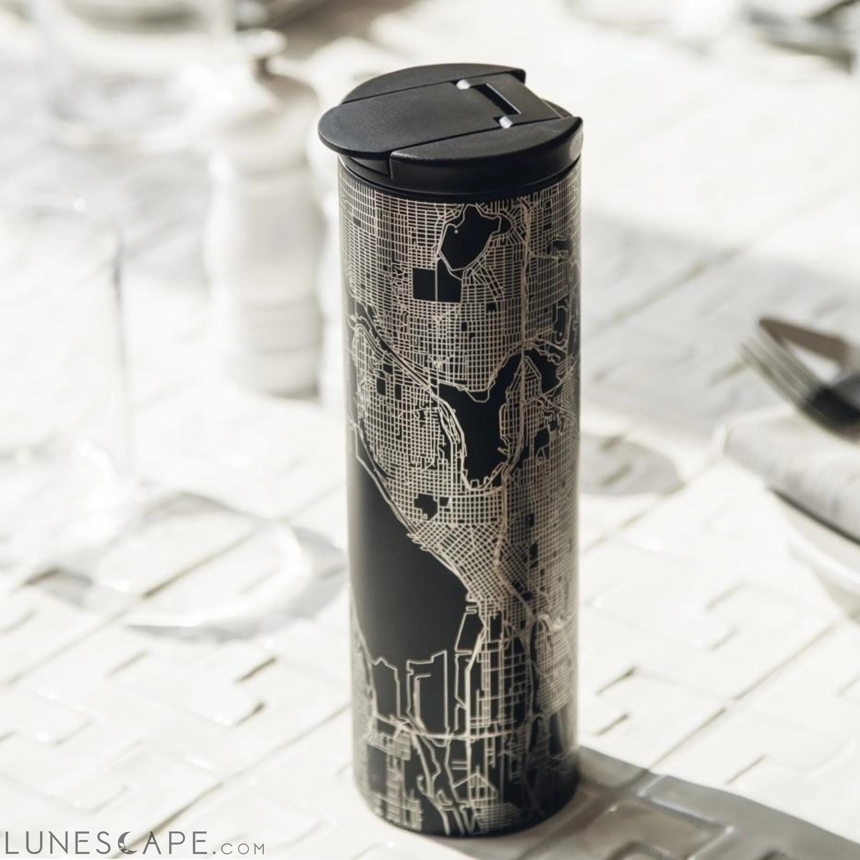 Pittsburgh - Pennsylvania Map Tumbler in Matte Black LUNESCAPE