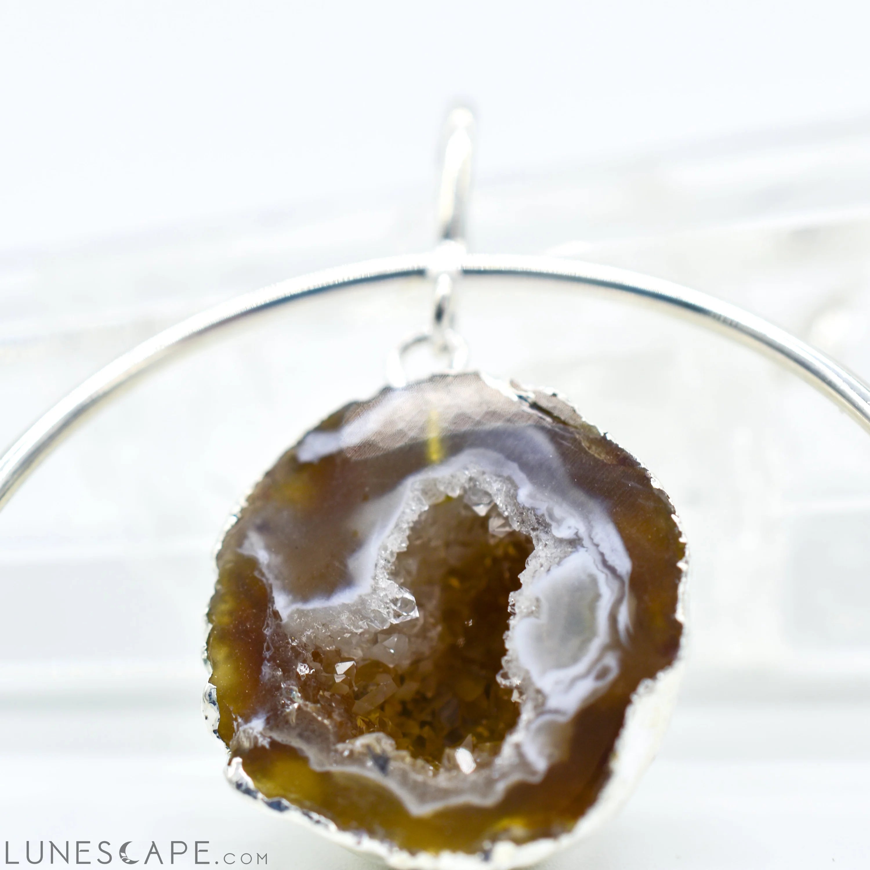 Plated Agate Geodes in Circle Pendant or Necklace LUNESCAPE