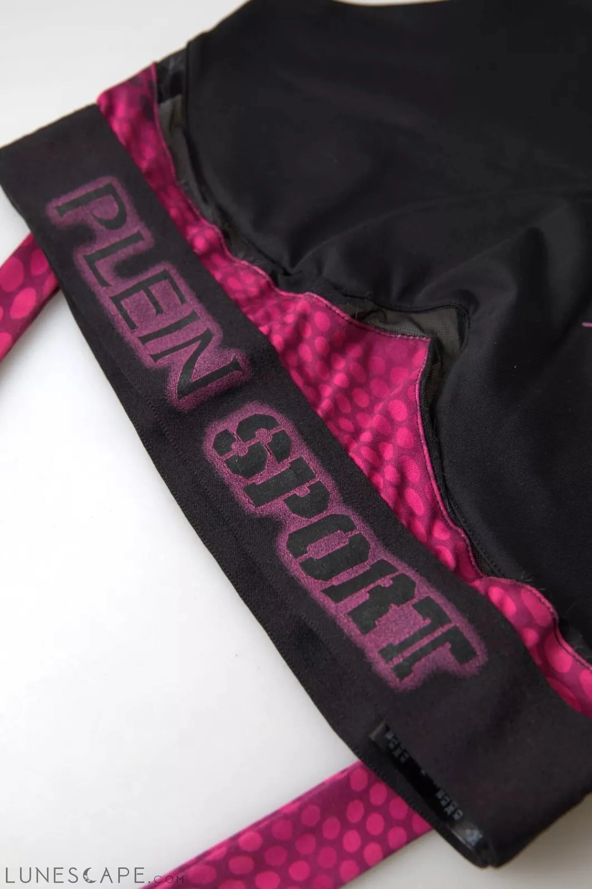 Plein Sport Sleek Black Sports Bra with Fuchsia Accent LUNESCAPE