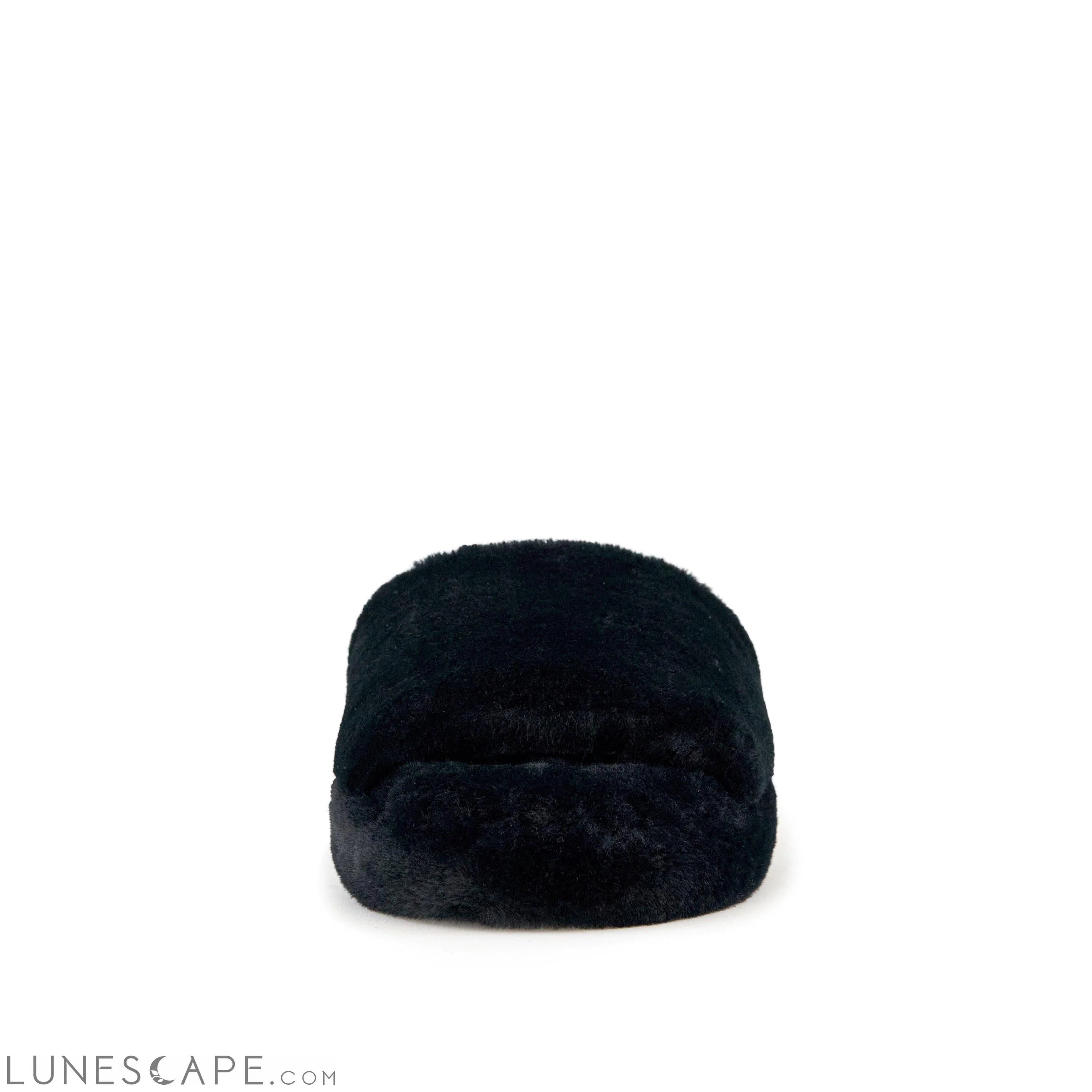 Plush Slide Slippers - Black LUNESCAPE