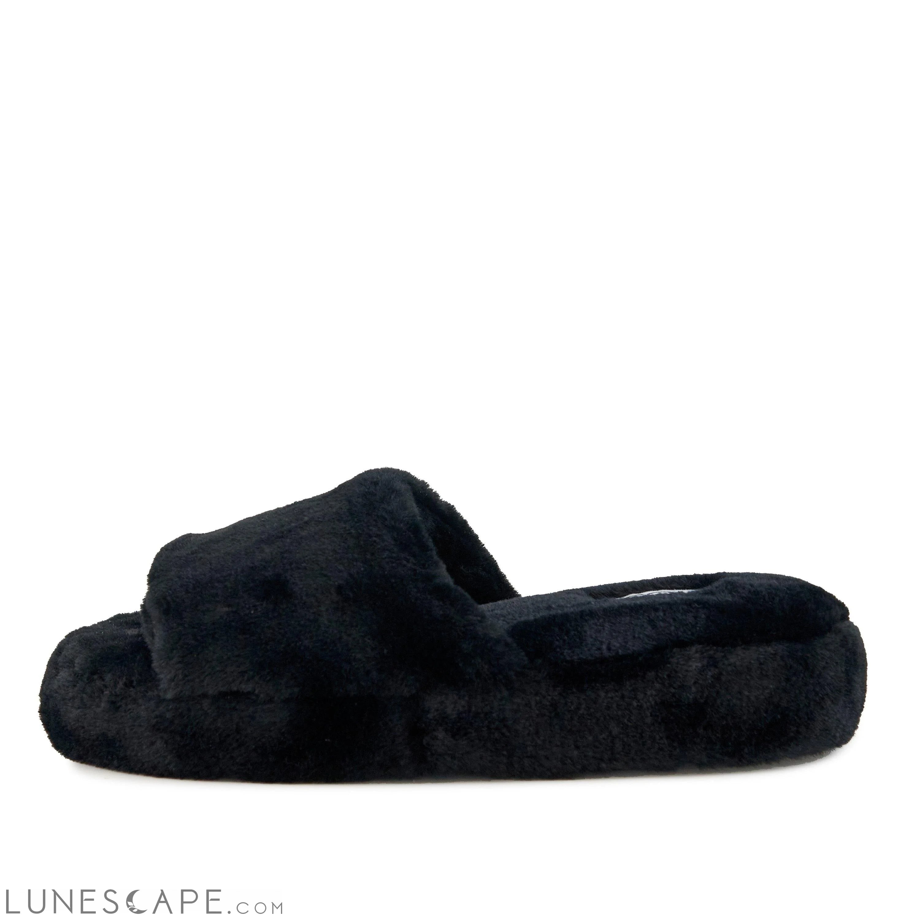 Plush Slide Slippers - Black LUNESCAPE