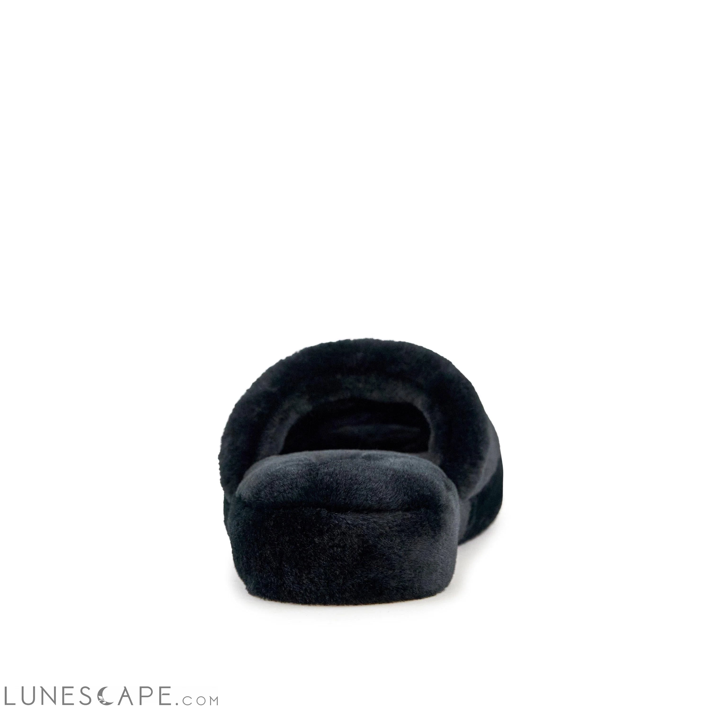 Plush Slide Slippers - Black LUNESCAPE