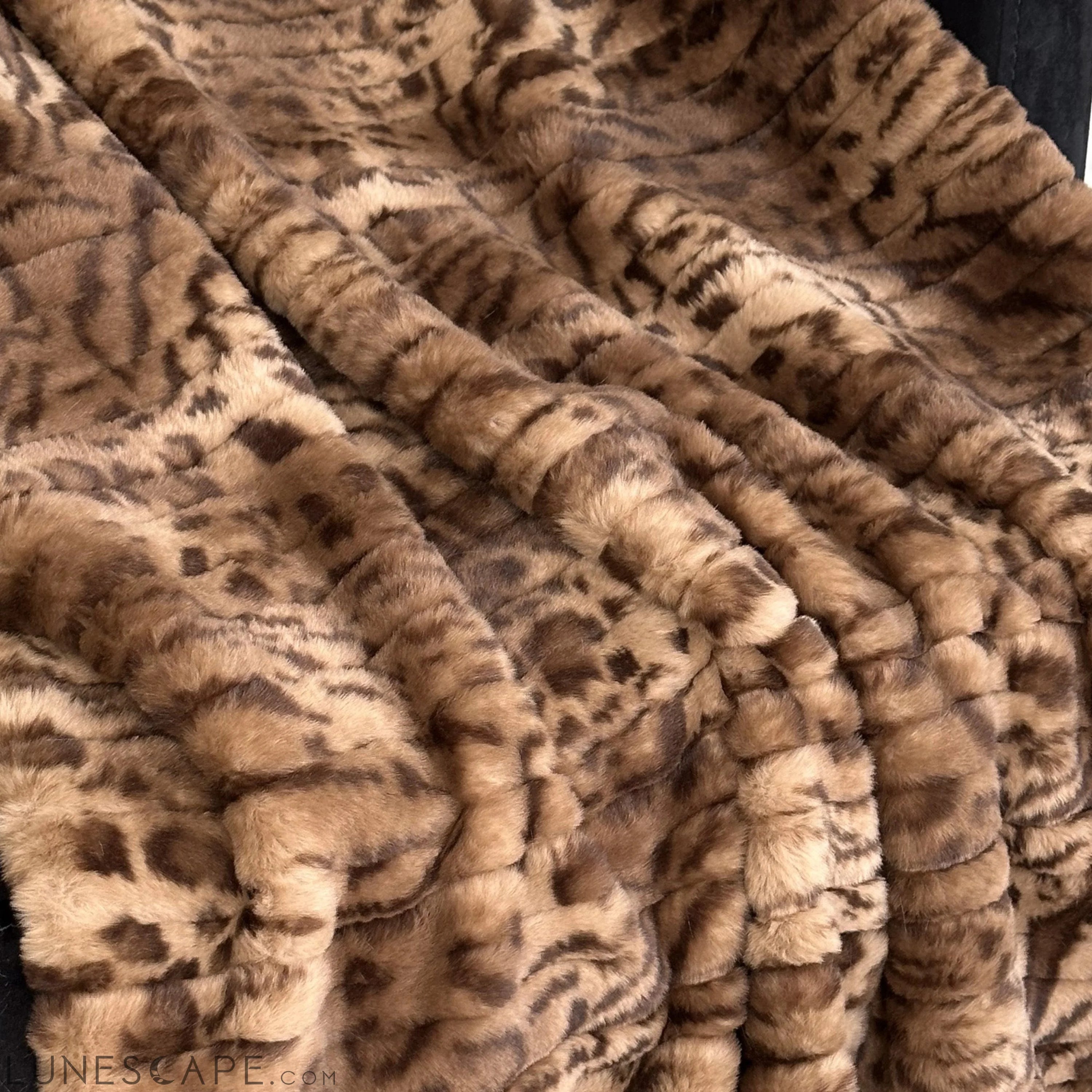 Plutus Brown Luxe Lash Faux Fur Luxury Blanket & Throw LUNESCAPE
