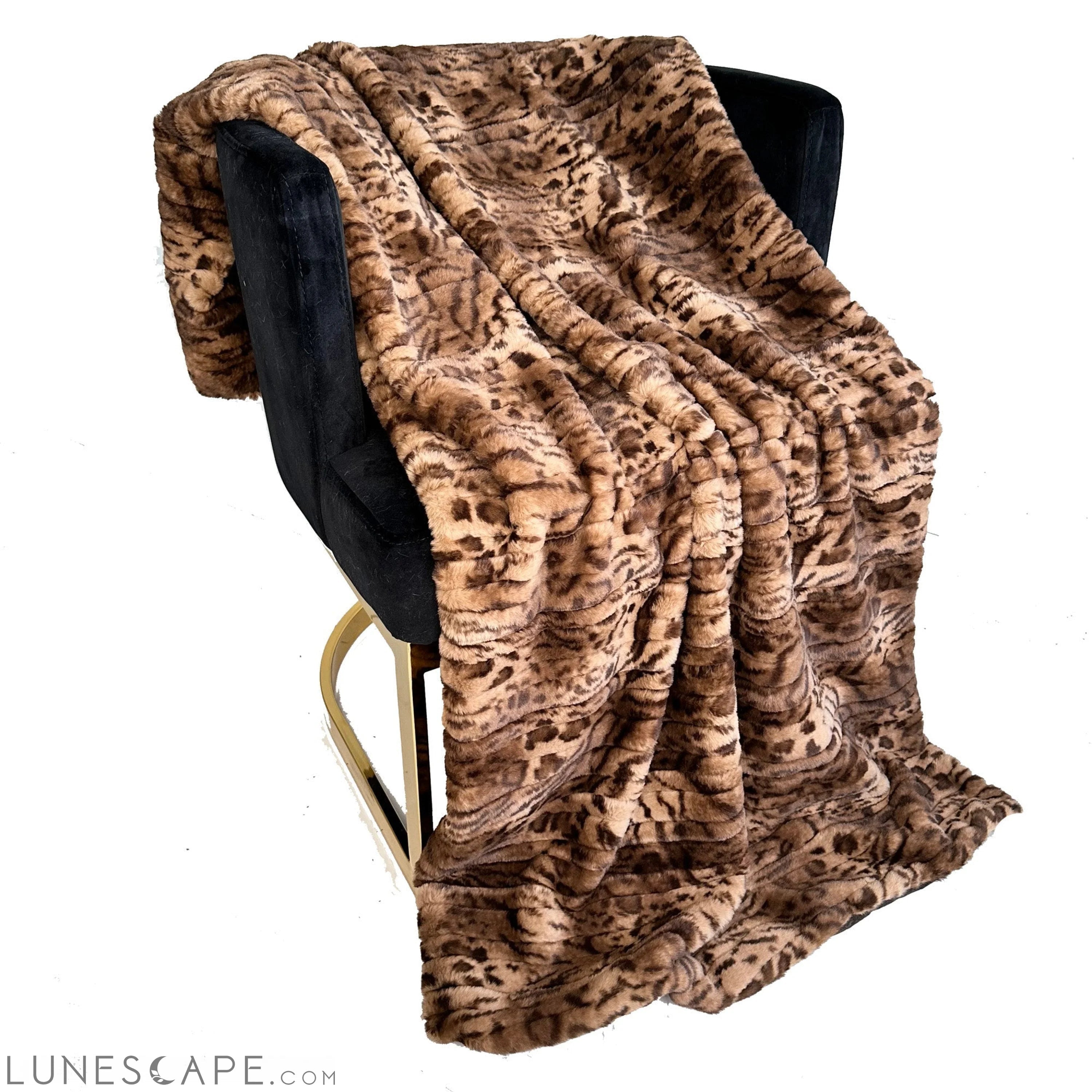 Plutus Brown Luxe Lash Faux Fur Luxury Blanket & Throw LUNESCAPE