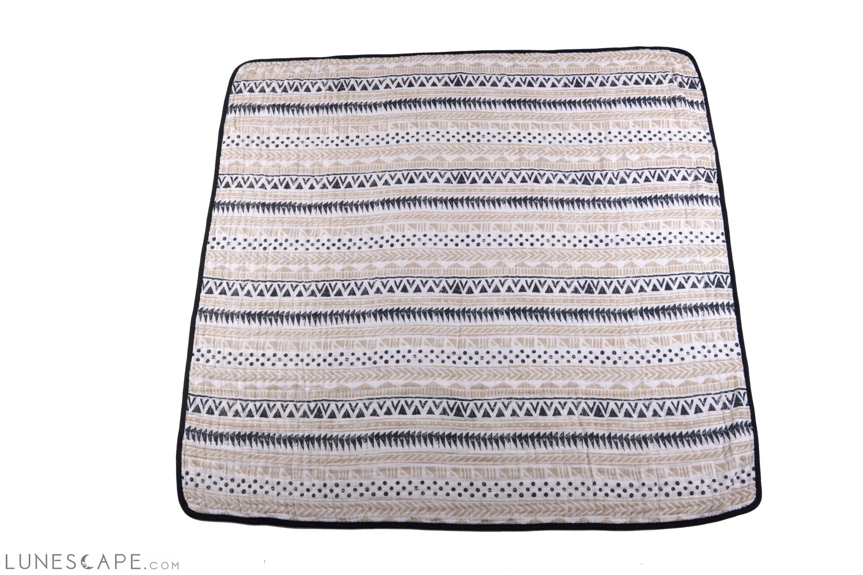 Pyramid and Boho Fields Cotton Muslin Newcastle Blanket LUNESCAPE