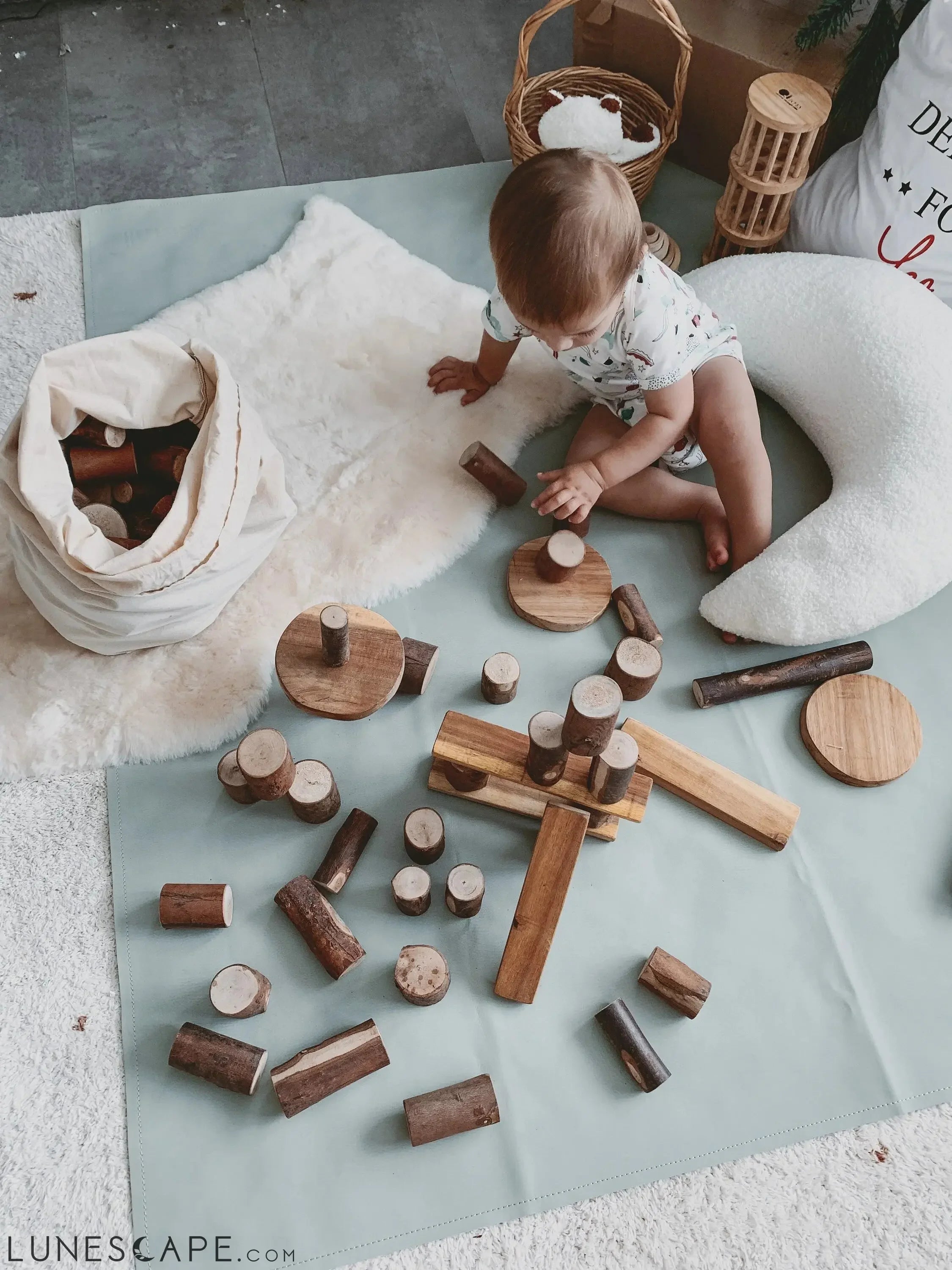 QToys Australia (USA) Tree Blocks 106 pcs LUNESCAPE