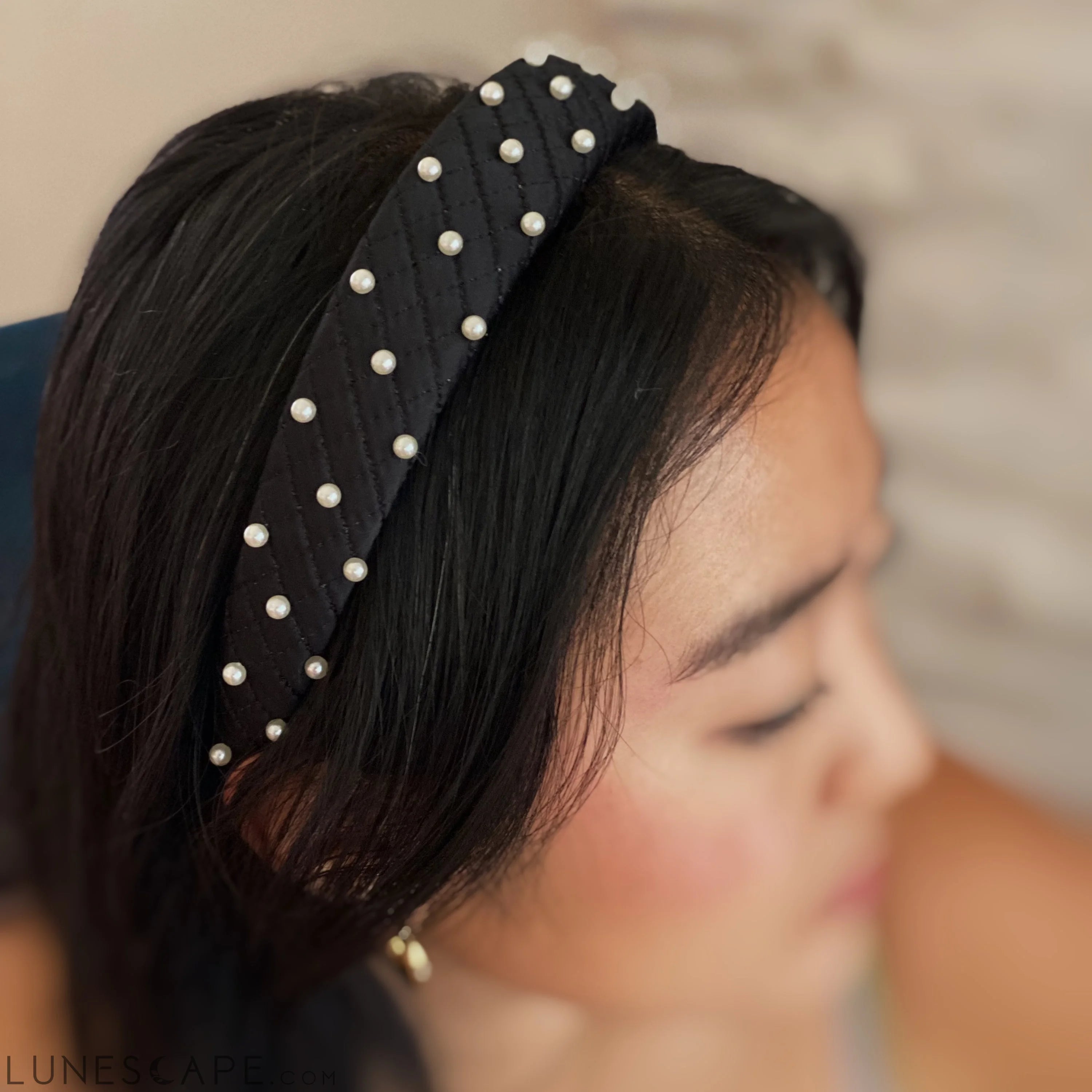 Quilted Elegance Pearl Headband LUNESCAPE