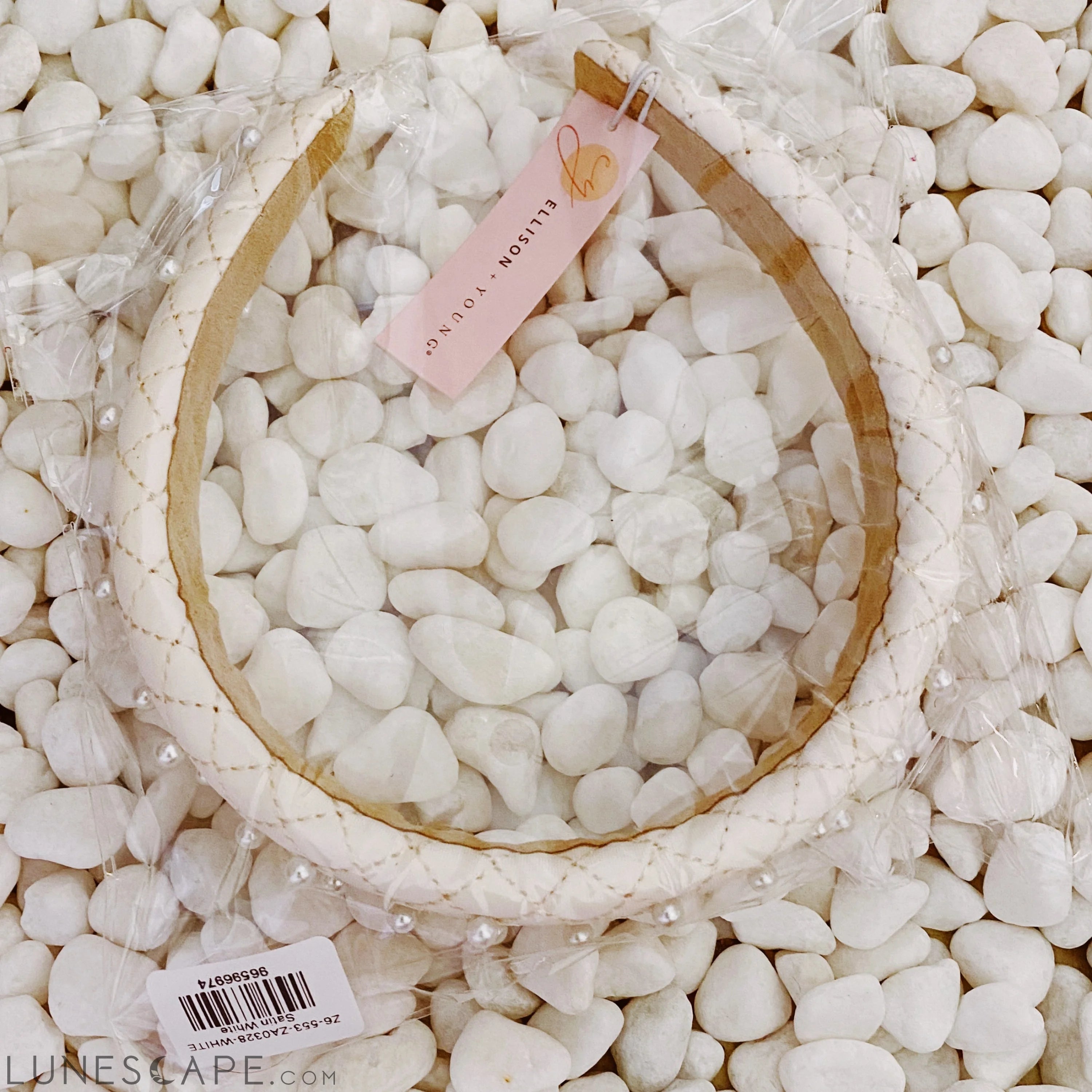 Quilted Elegance Pearl Headband LUNESCAPE