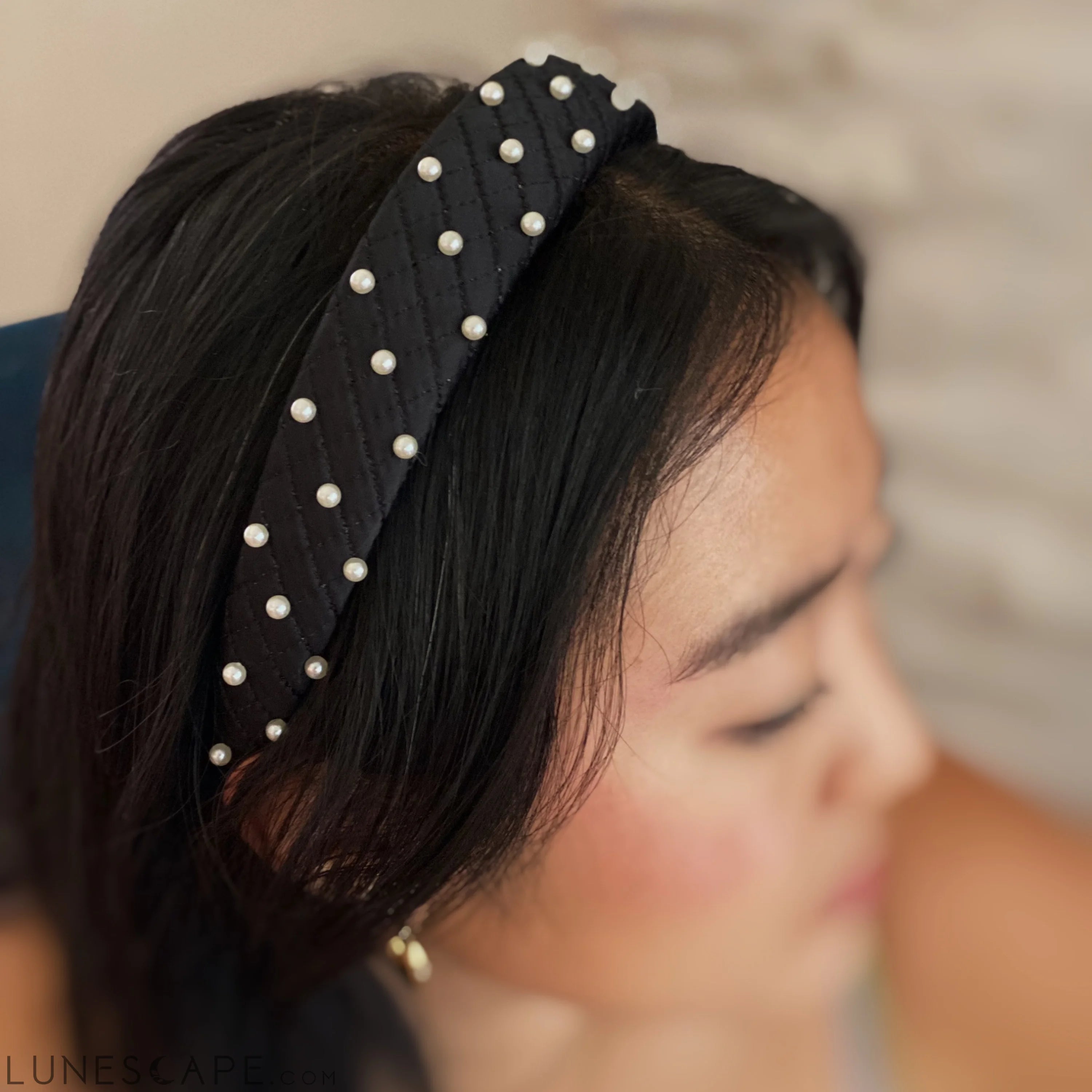 Quilted Elegance Pearl Headband LUNESCAPE