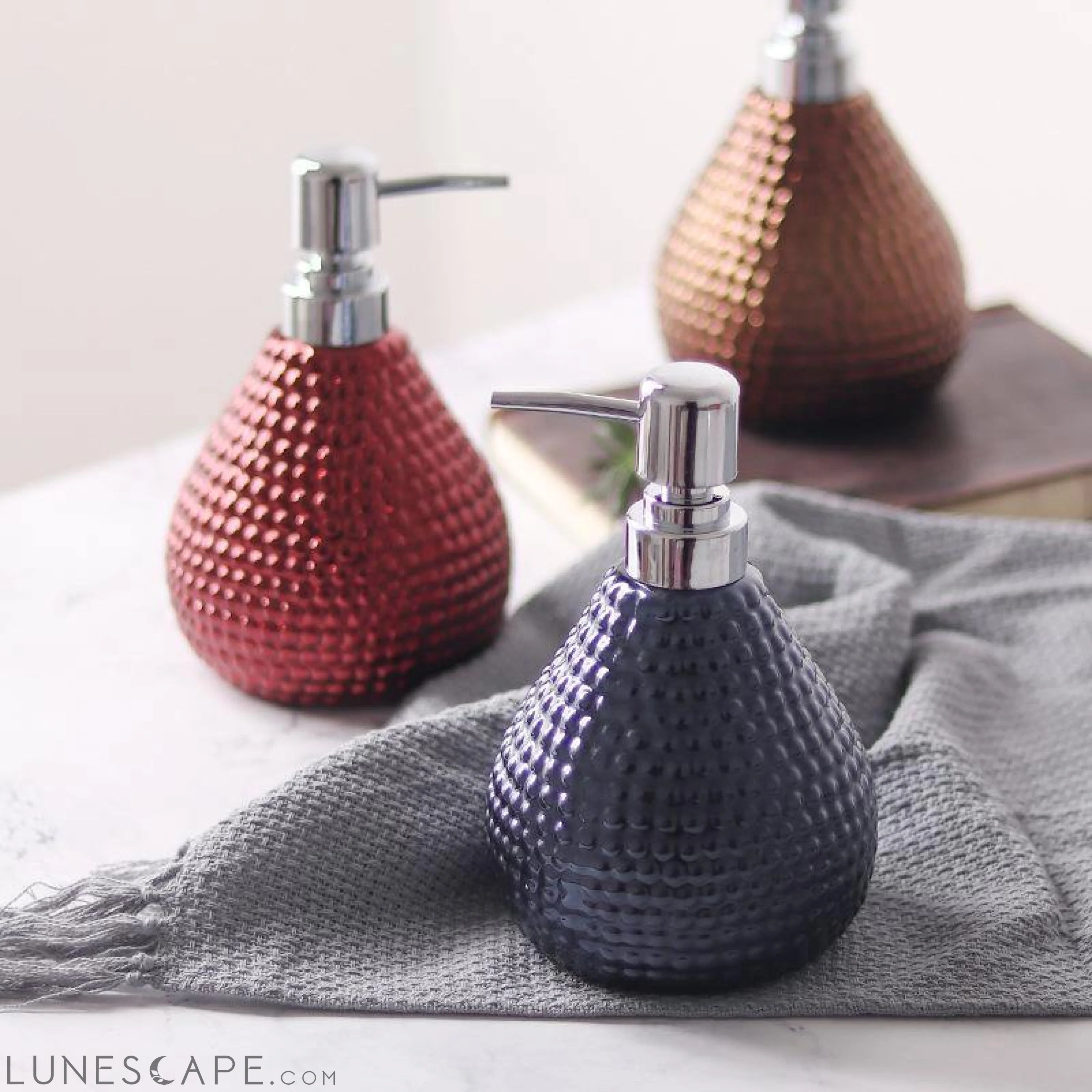 Raindrop Soap Dispenser LUNESCAPE