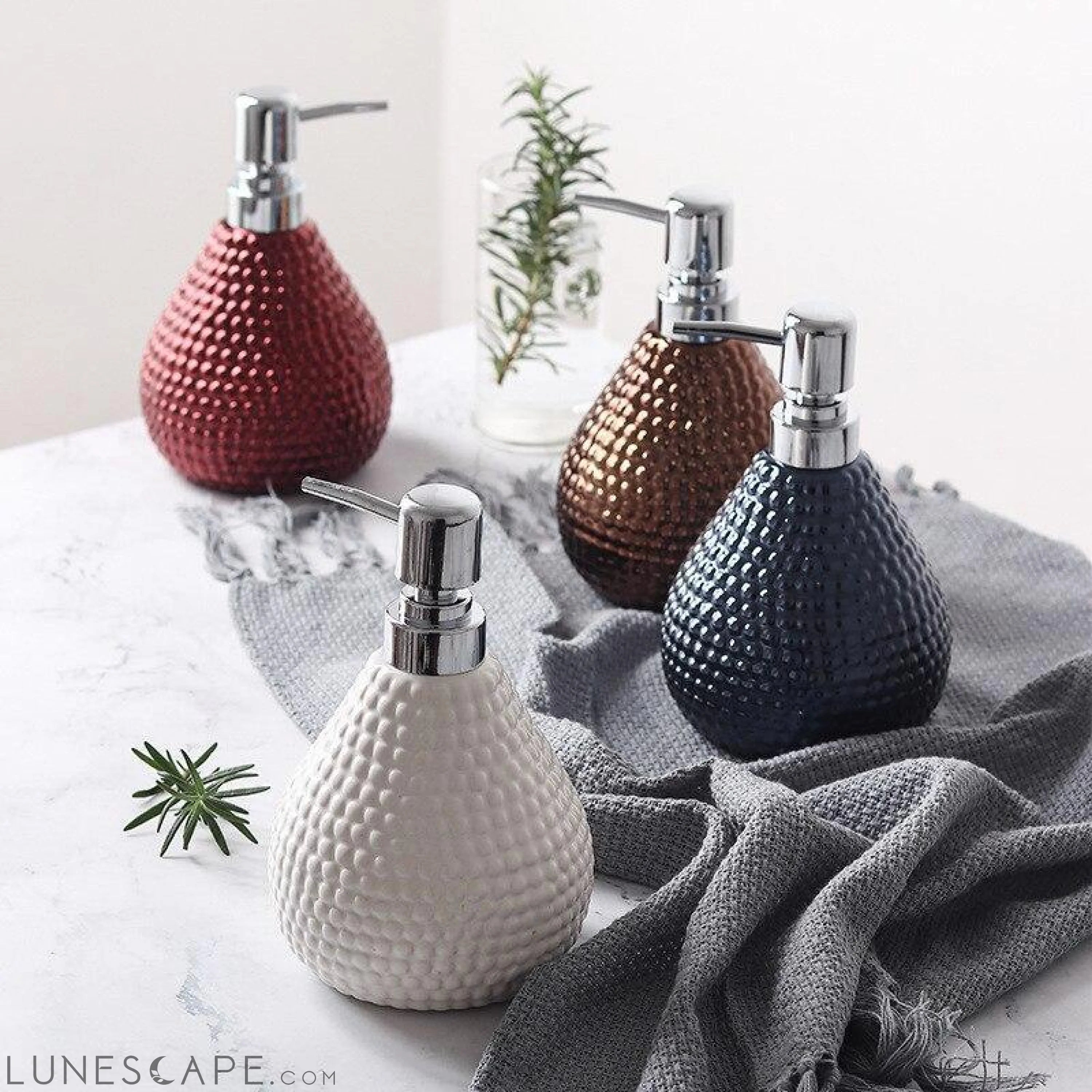 Raindrop Soap Dispenser LUNESCAPE