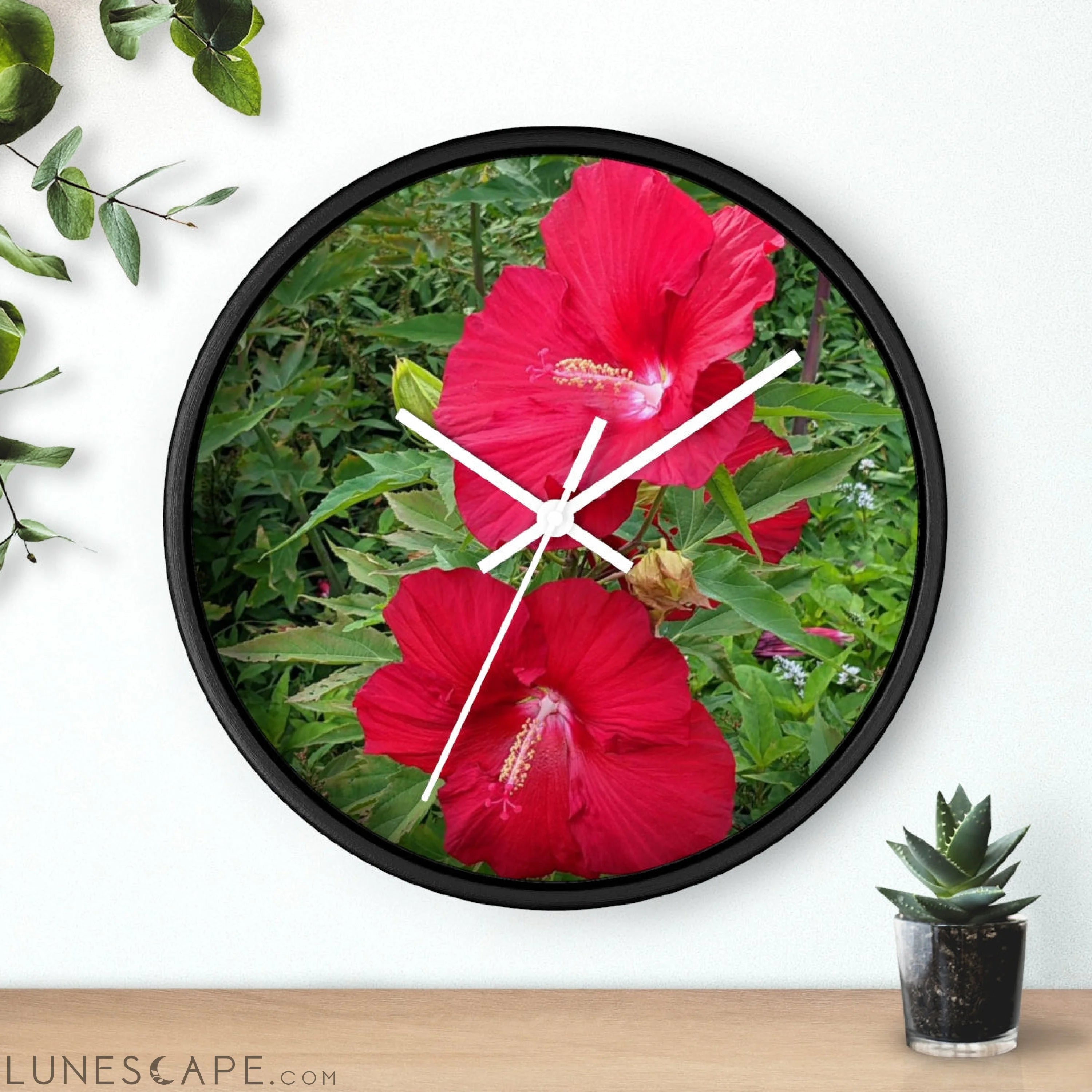 Red Flowers Wall clock LUNESCAPE