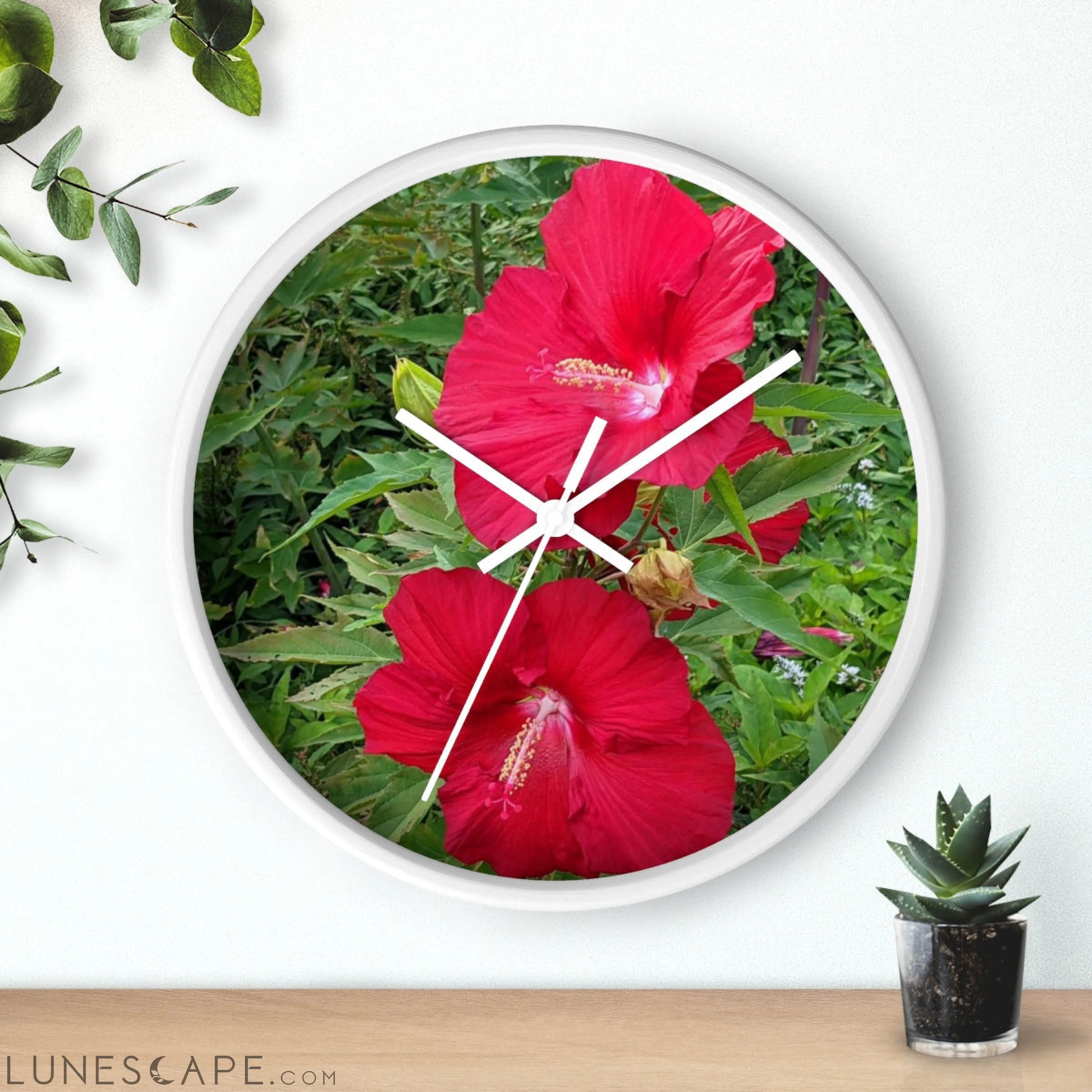 Red Flowers Wall clock LUNESCAPE