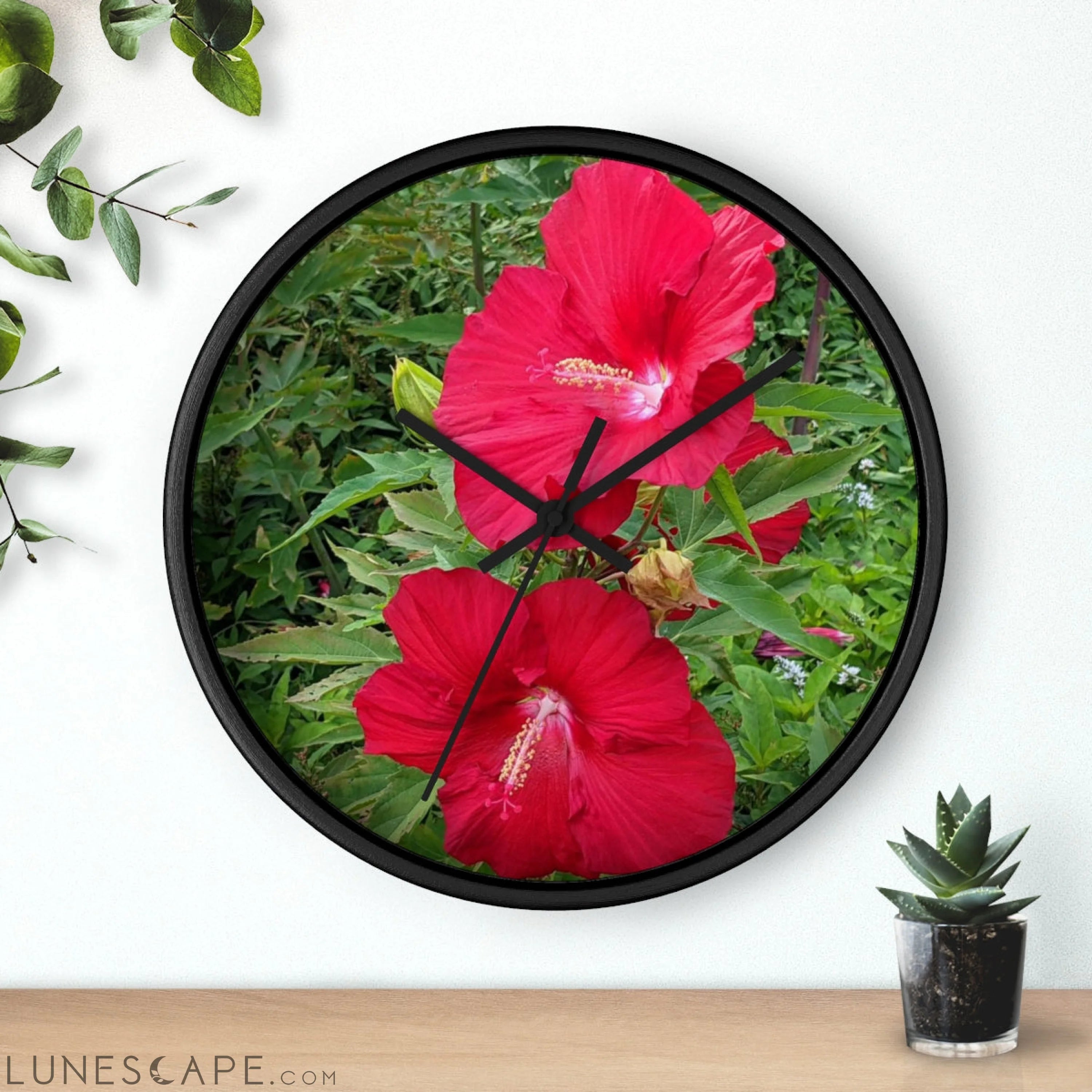 Red Flowers Wall clock LUNESCAPE