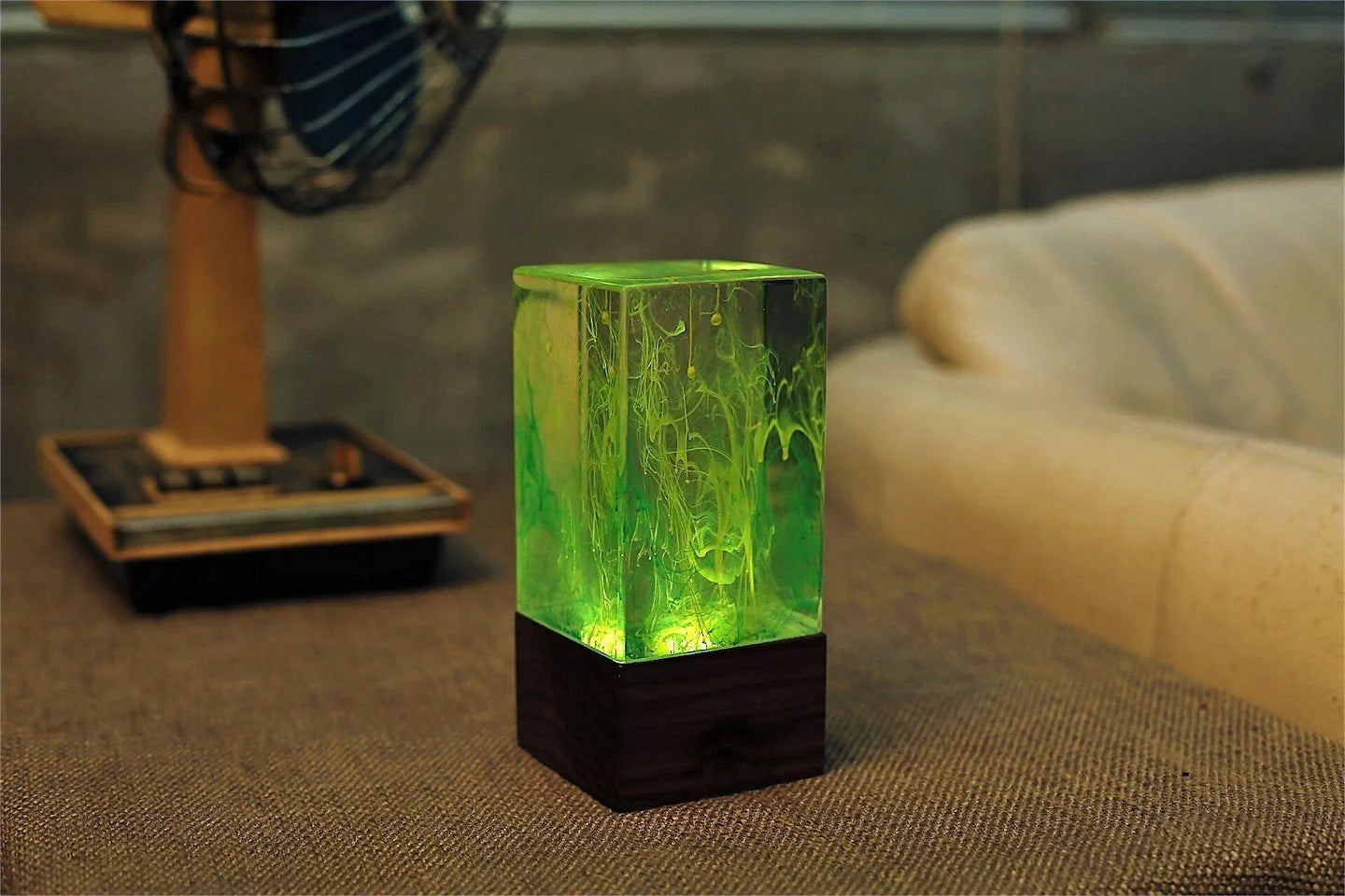 Resin table decor - Aurora LUNESCAPE