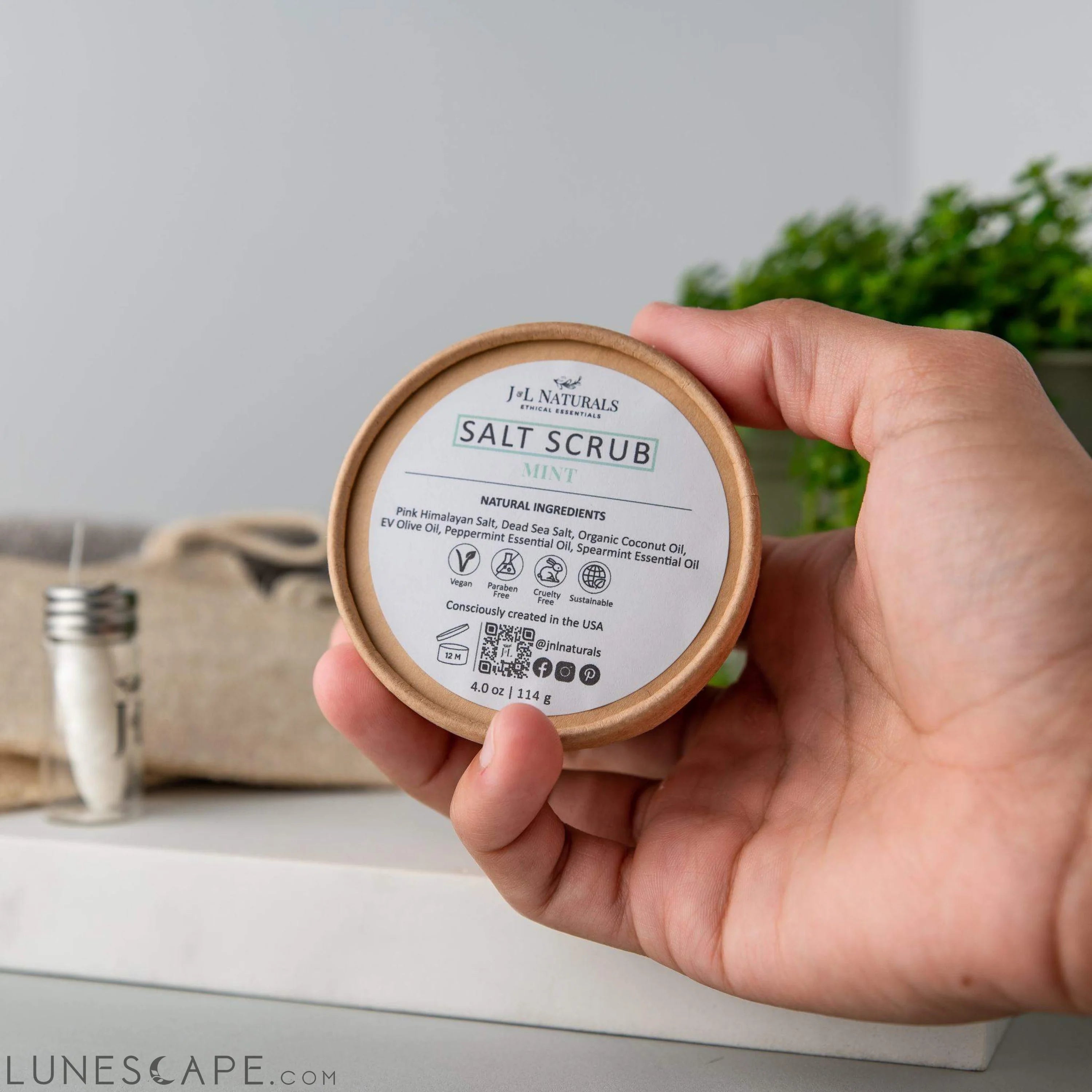 Salt Scrub (Multiple Sizes) LUNESCAPE