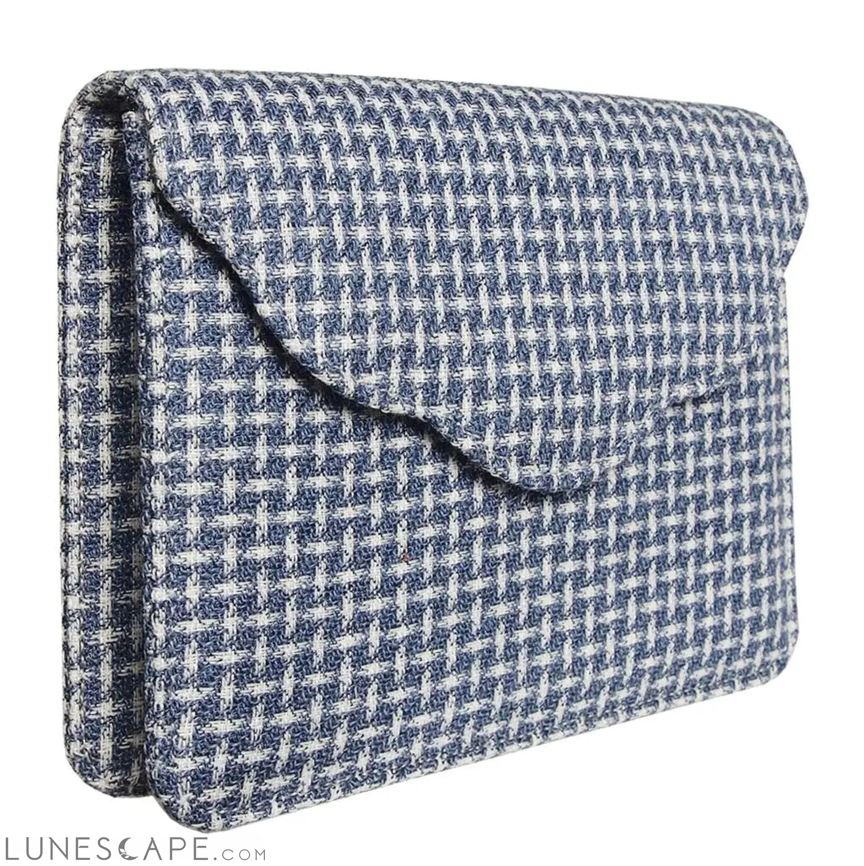 Scalloped Hip Pouch LUNESCAPE
