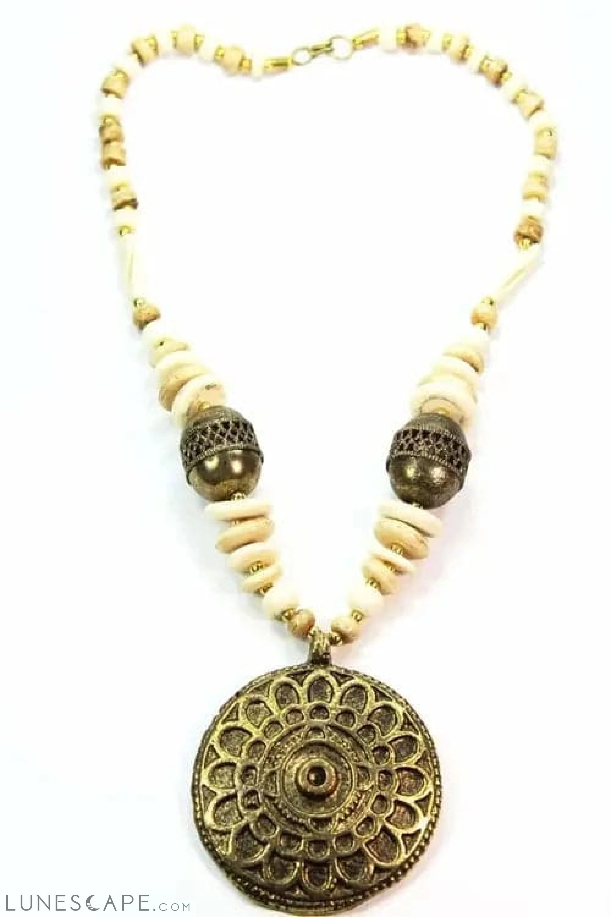 Sea Medallion Pendant LUNESCAPE