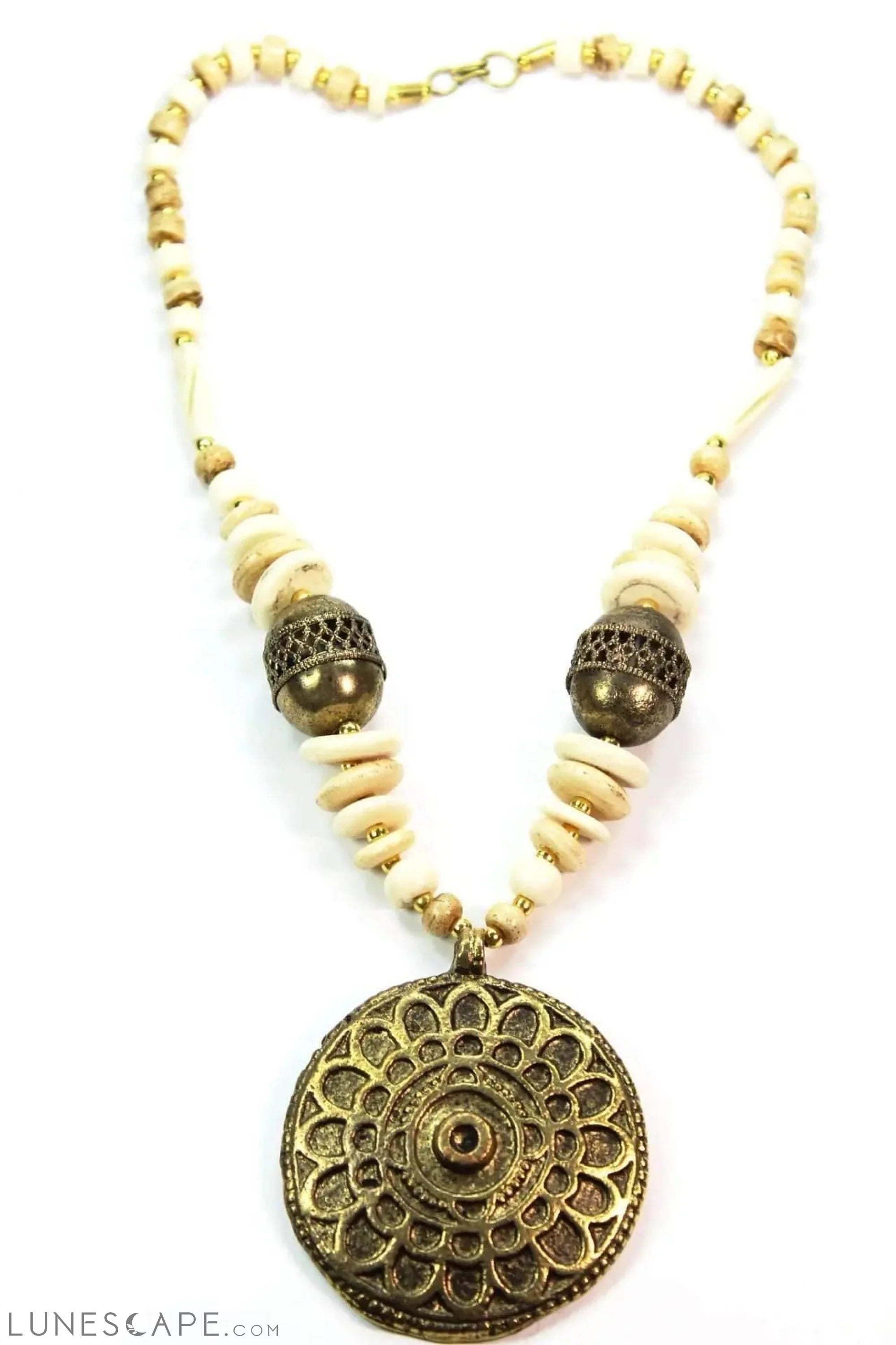 Sea Medallion Pendant LUNESCAPE