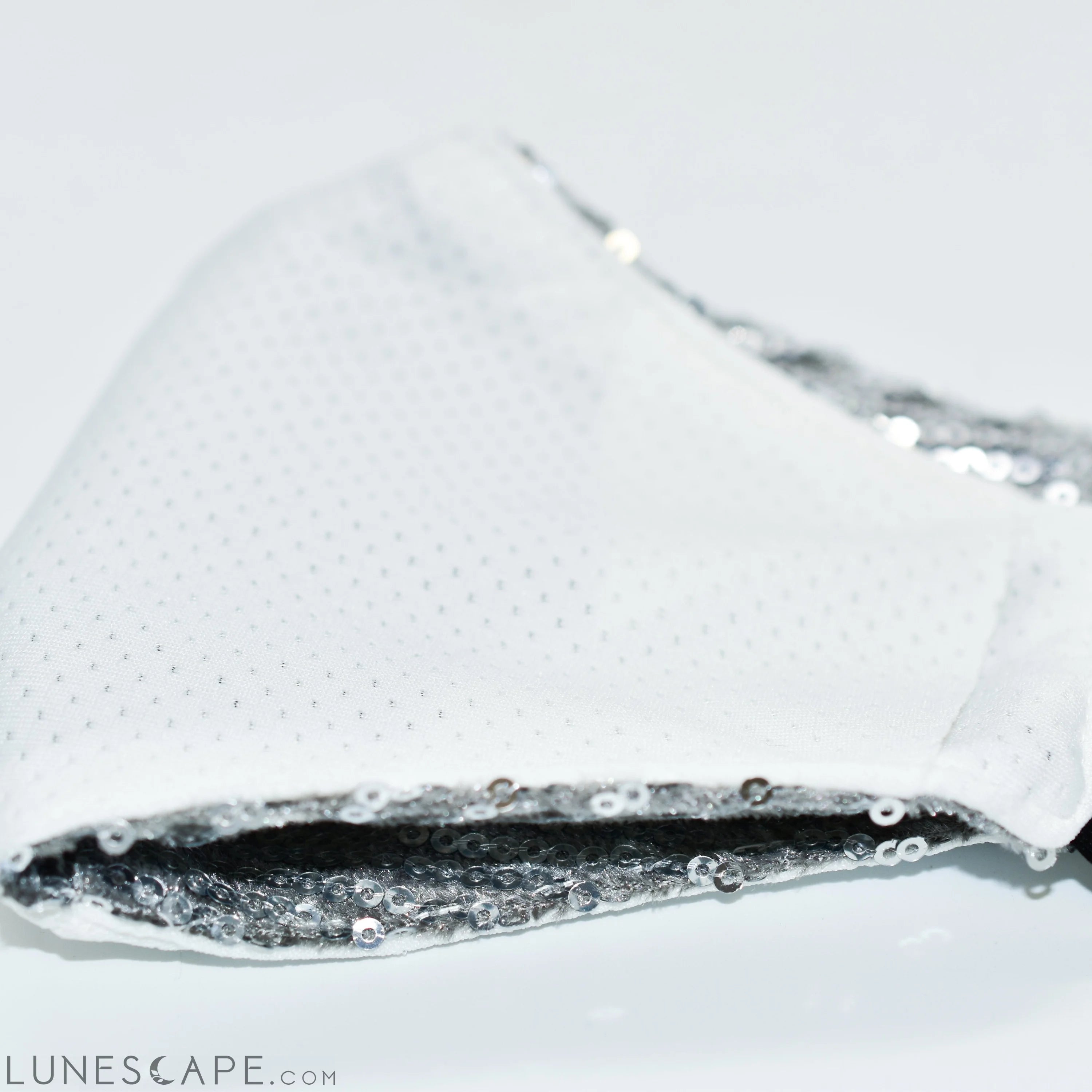 Sequined Fashion Mask LUNESCAPE