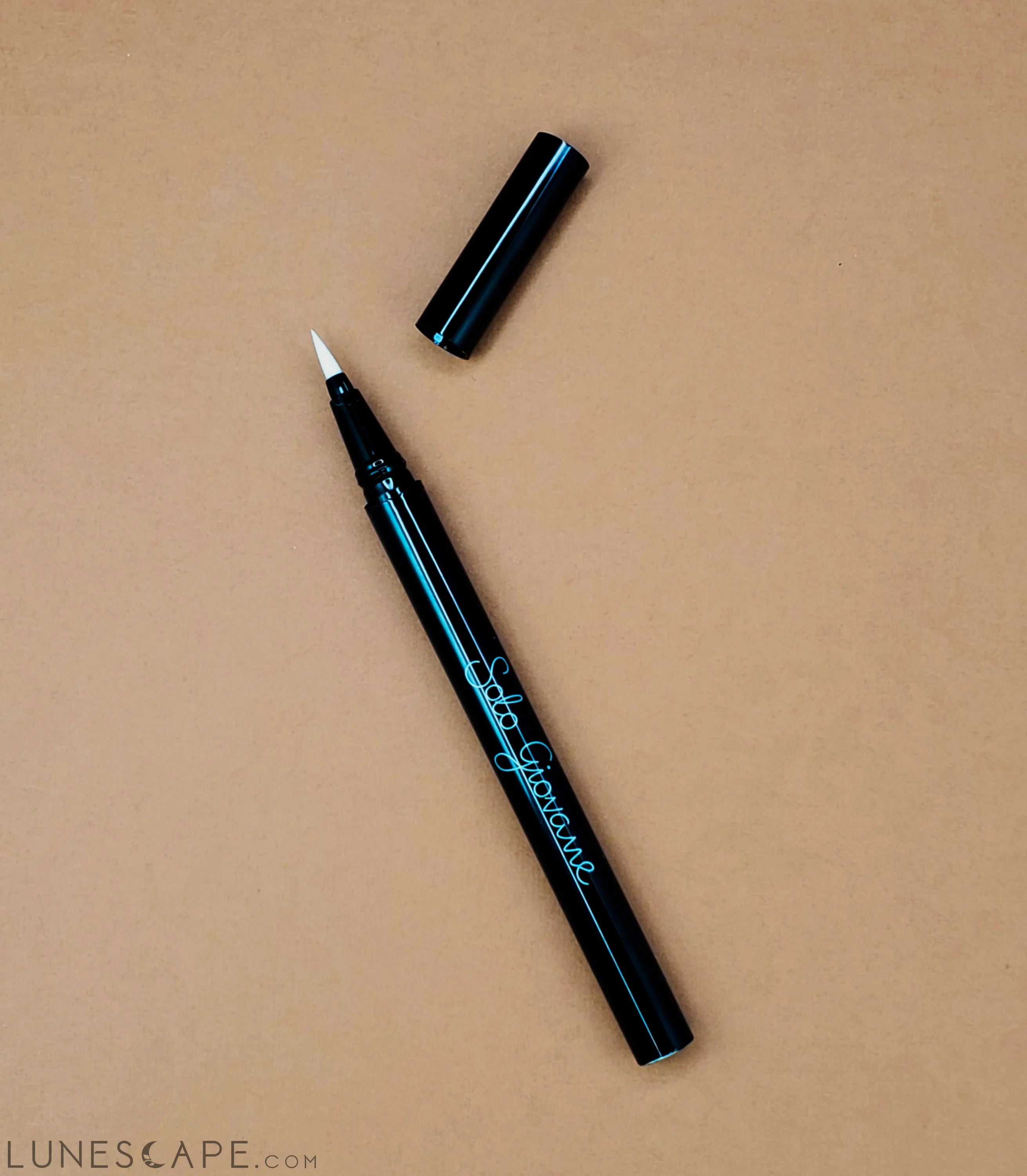 SG So Edgy Deep eyeliner 22 LUNESCAPE