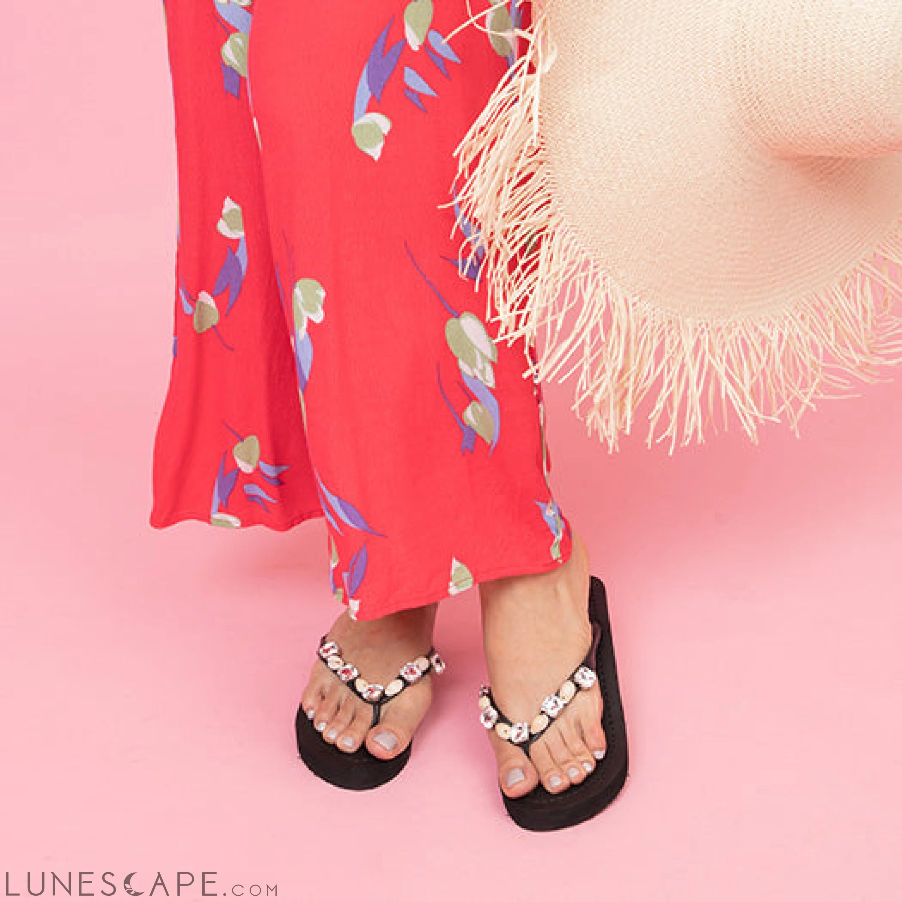 Shell Beach- Crystal Flat Flip Flops Sandal LUNESCAPE