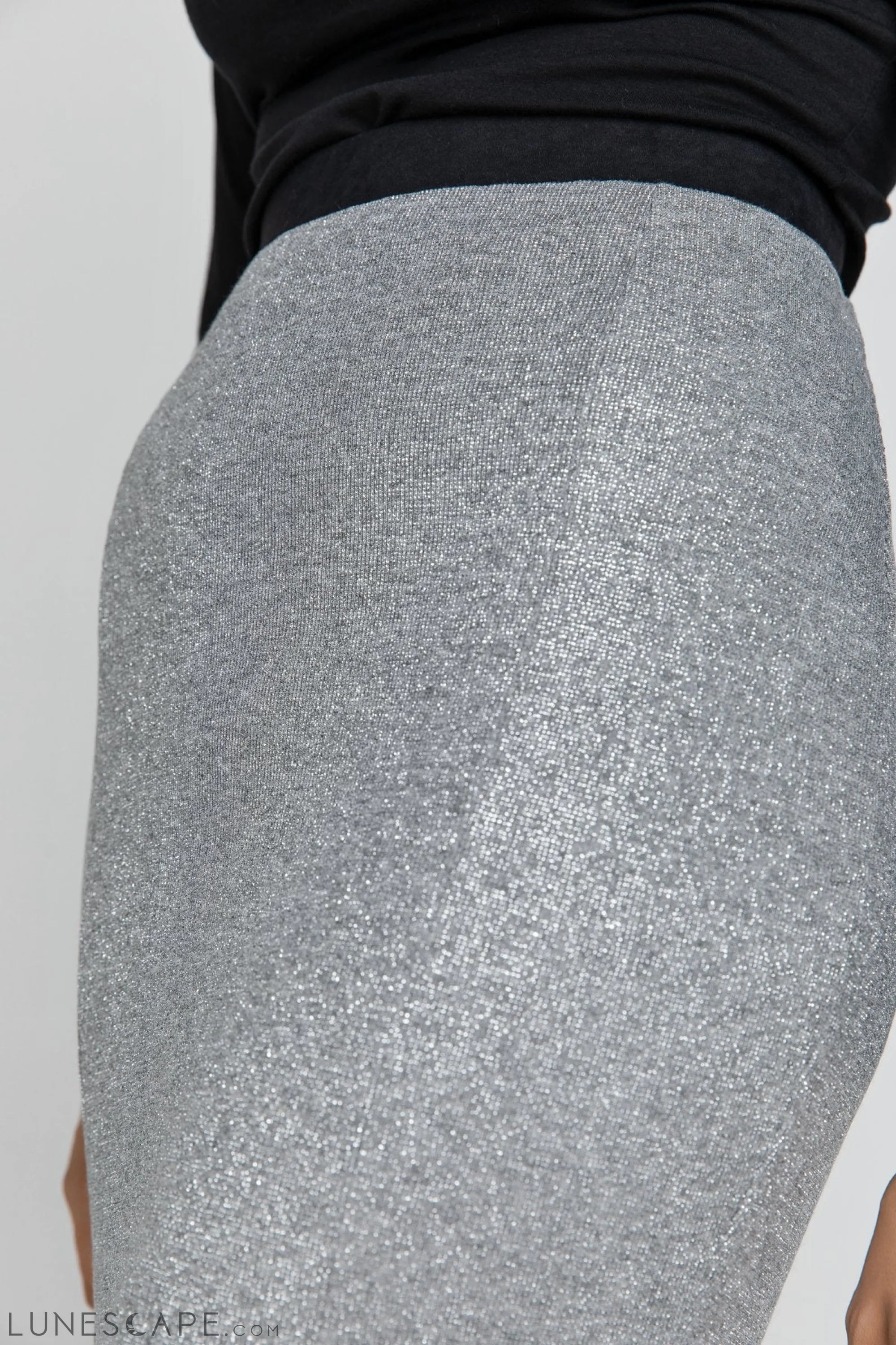 Silver Lurex Pencil Skirt Conquista LUNESCAPE