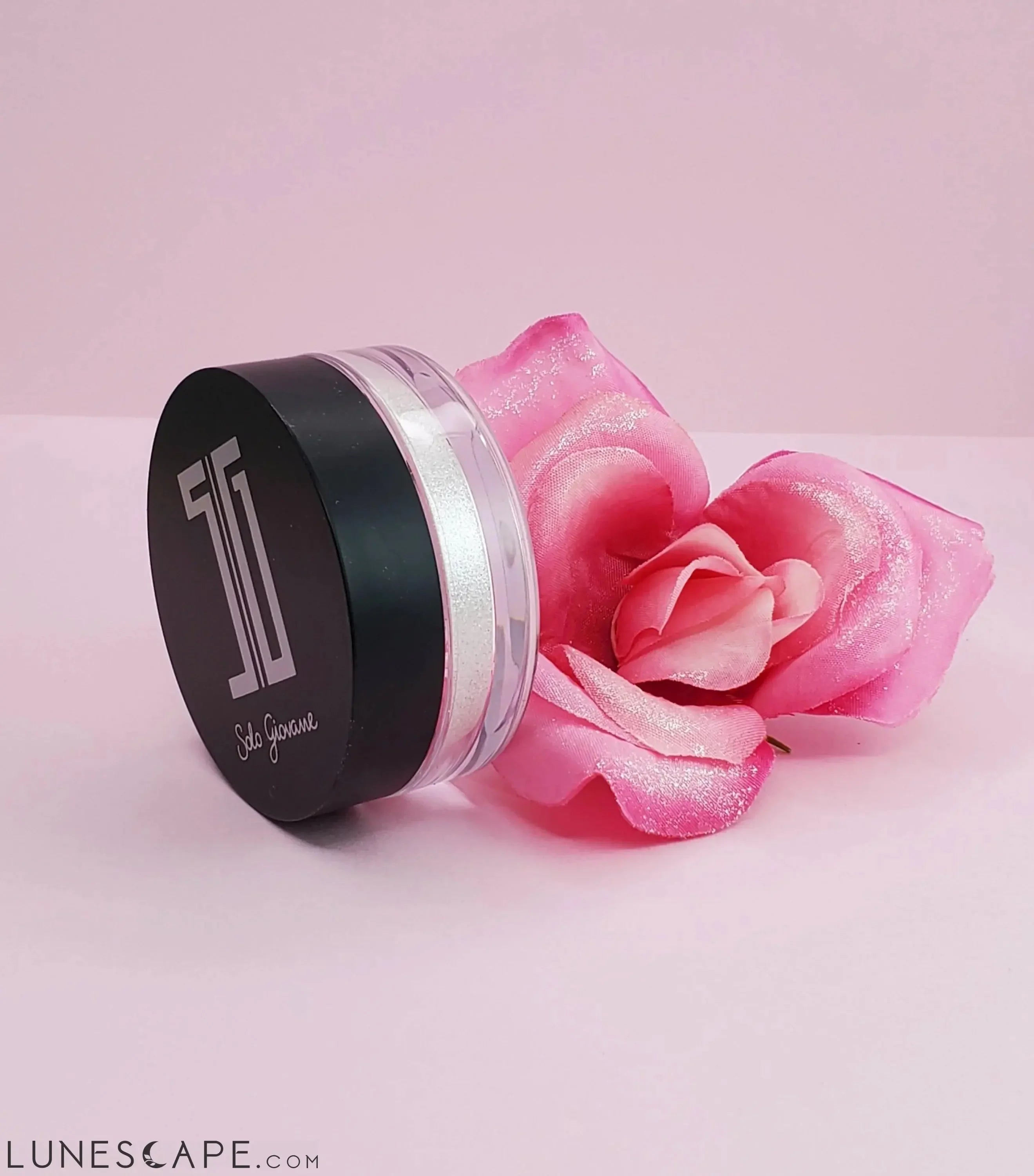 Silver Shine Bright Highlighting Powder LUNESCAPE