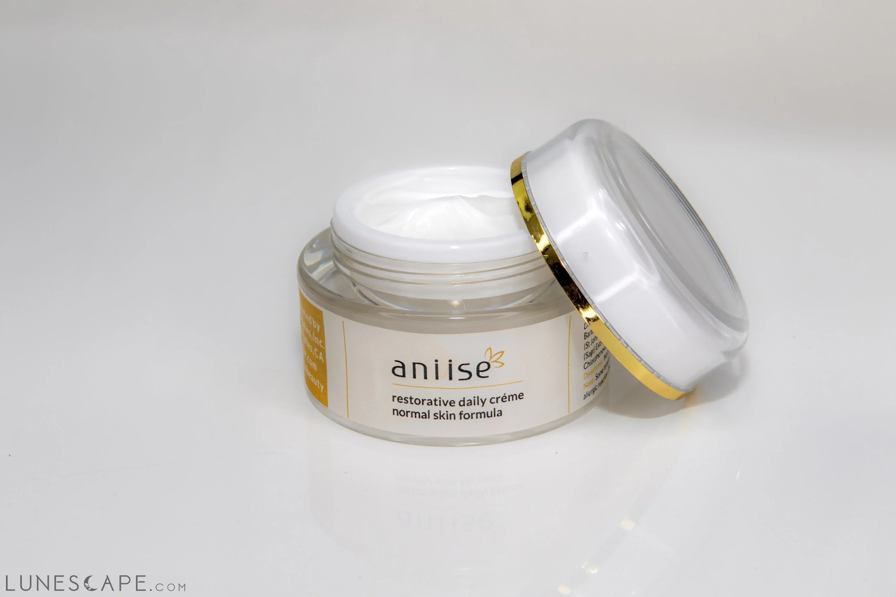 Skincare Collection For Your 20s LUNESCAPE
