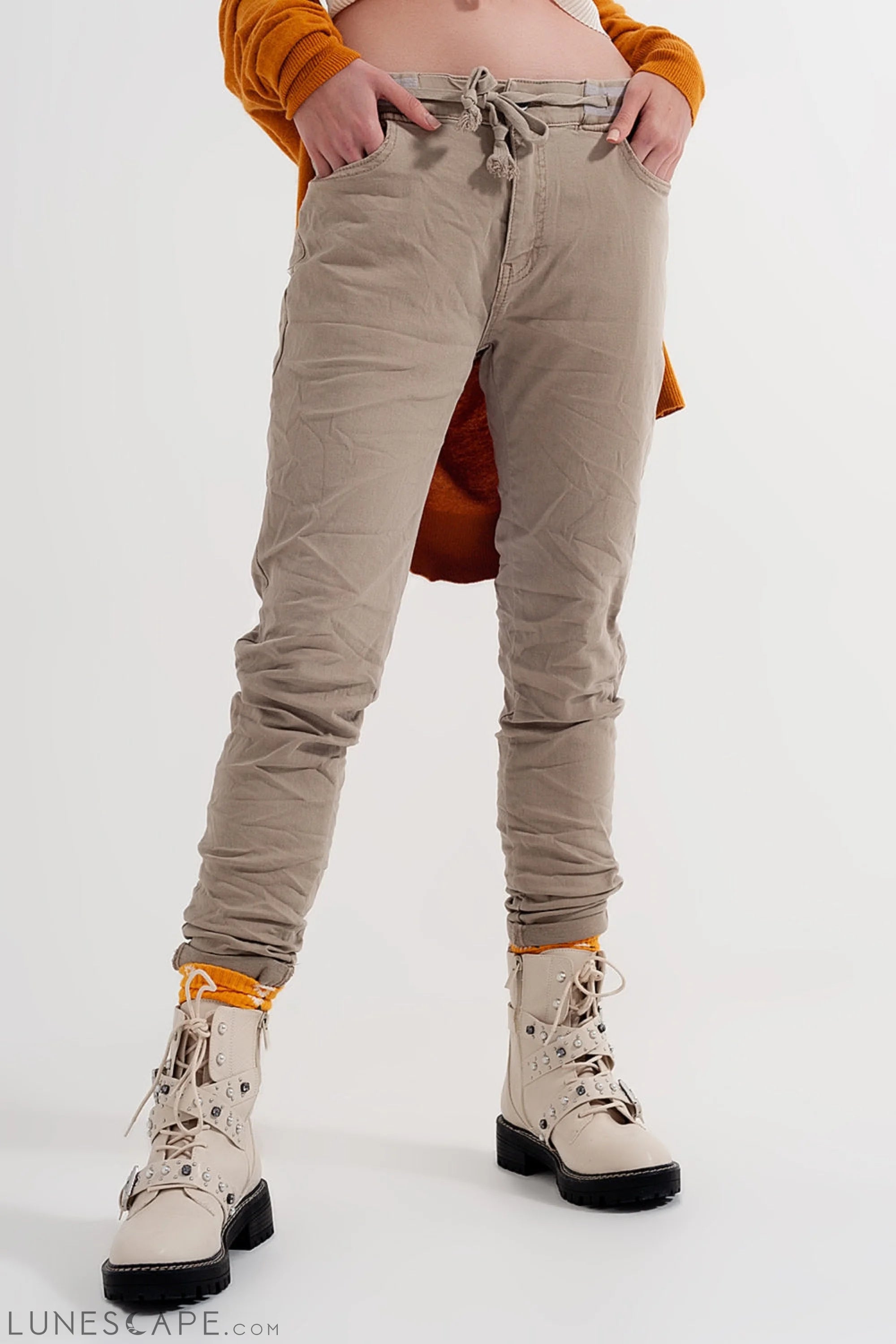 Skinny Chinos With Elastic Waist Beige LUNESCAPE