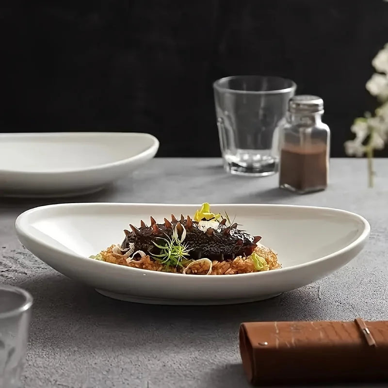 Sleek Oval Ceramic Plate Perfect for Any Meal LUNESCAPE