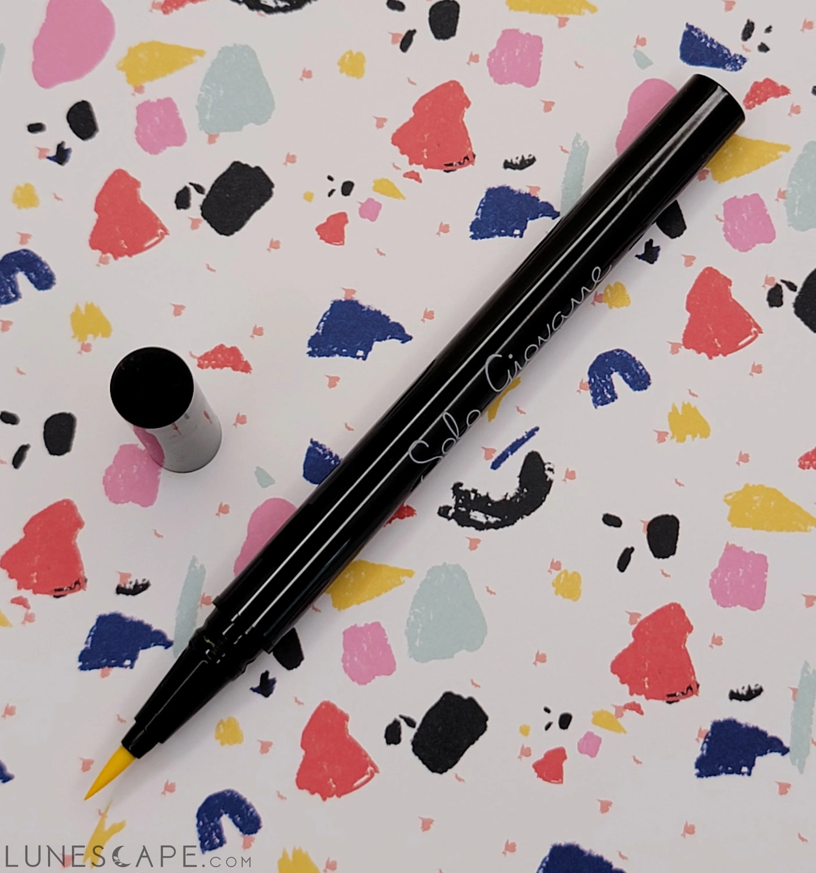 So Edgy Deep eyeliner 02 LUNESCAPE