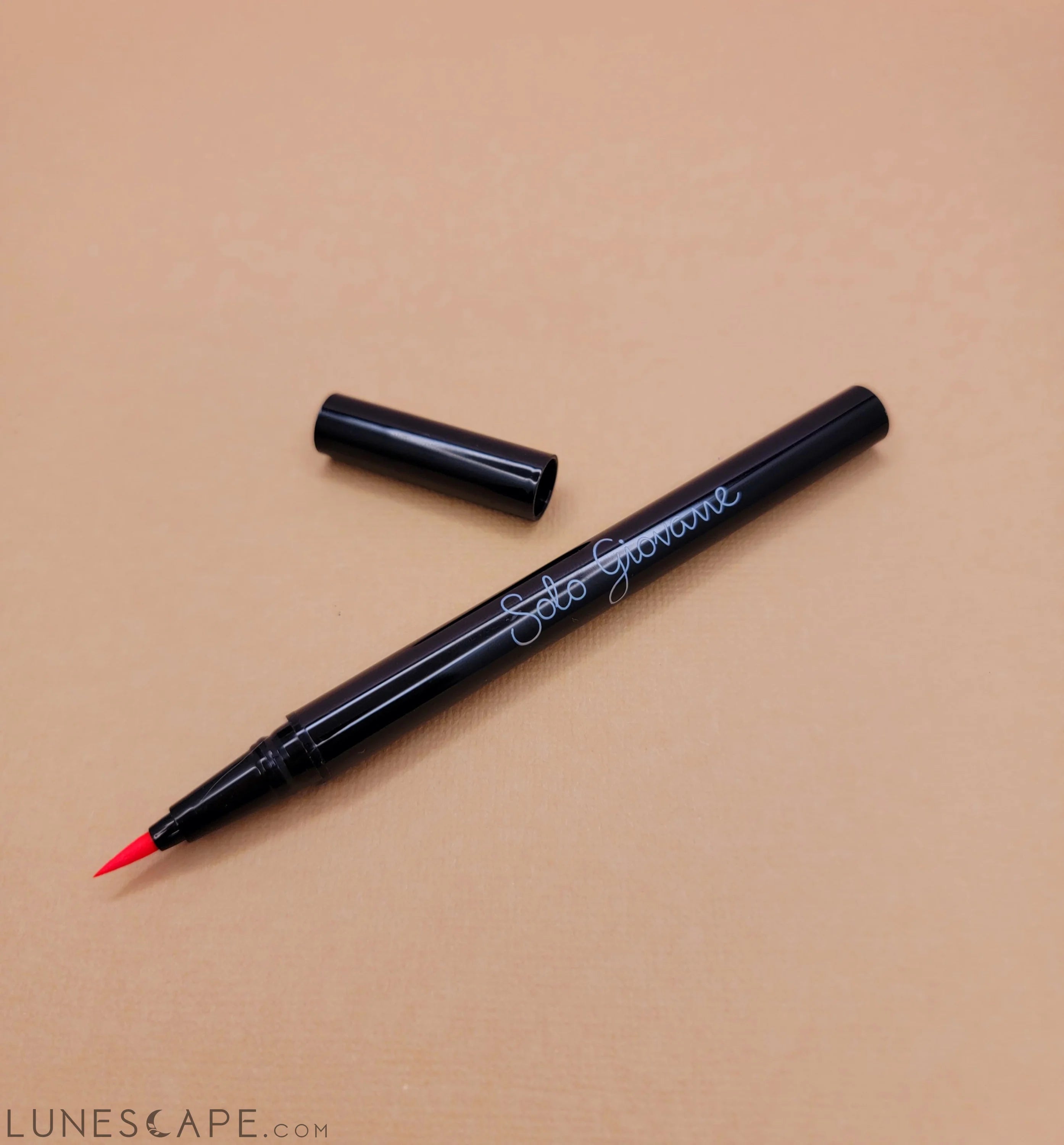 So Edgy Deep eyeliner 13 LUNESCAPE