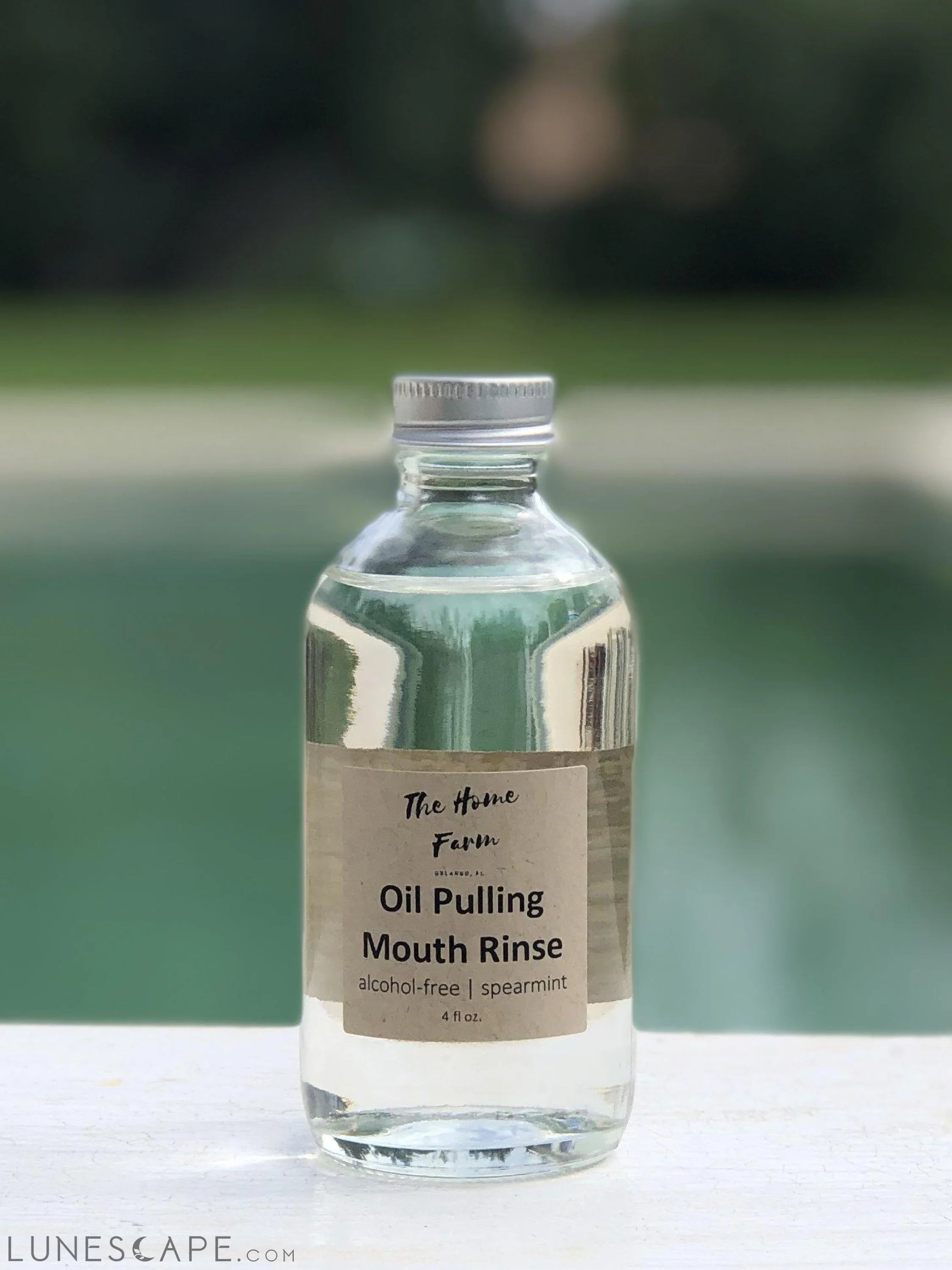 Spearmint Oil Pulling Mouthrinse LUNESCAPE