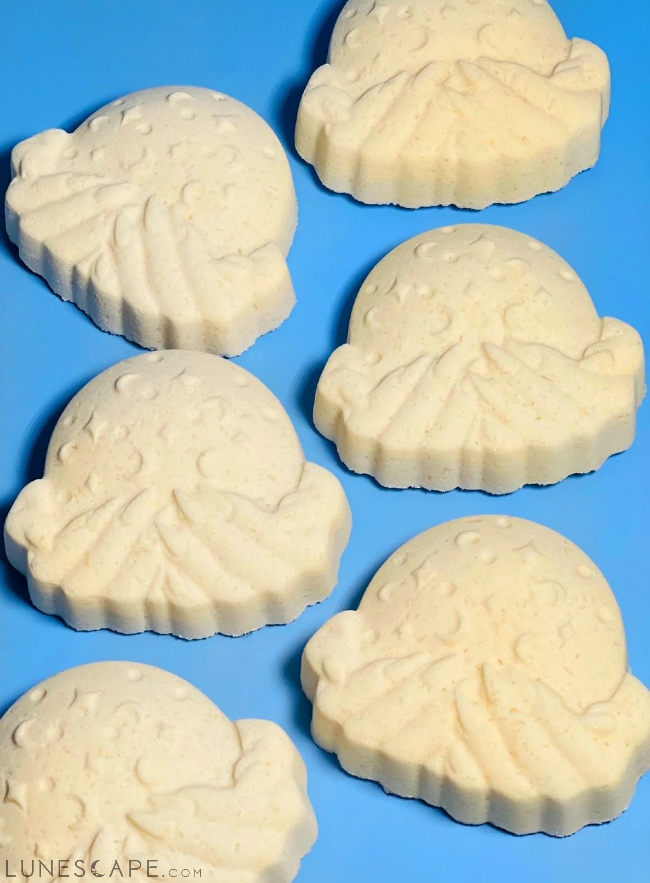 Stardust CRYSTAL BALL Bath Bomb LUNESCAPE