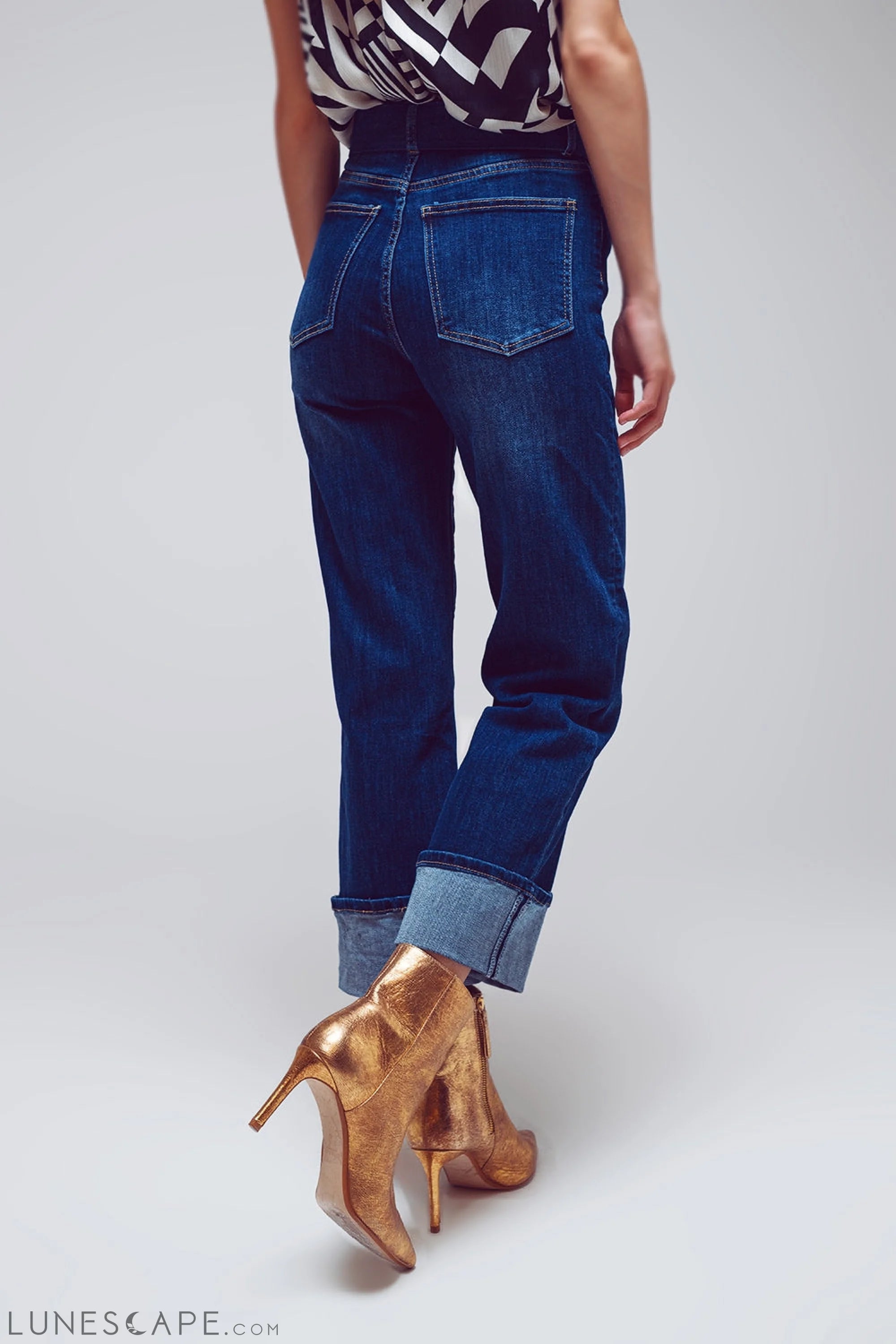 Straight Jeans With Folded Hem in Mid Blue Wash LUNESCAPE