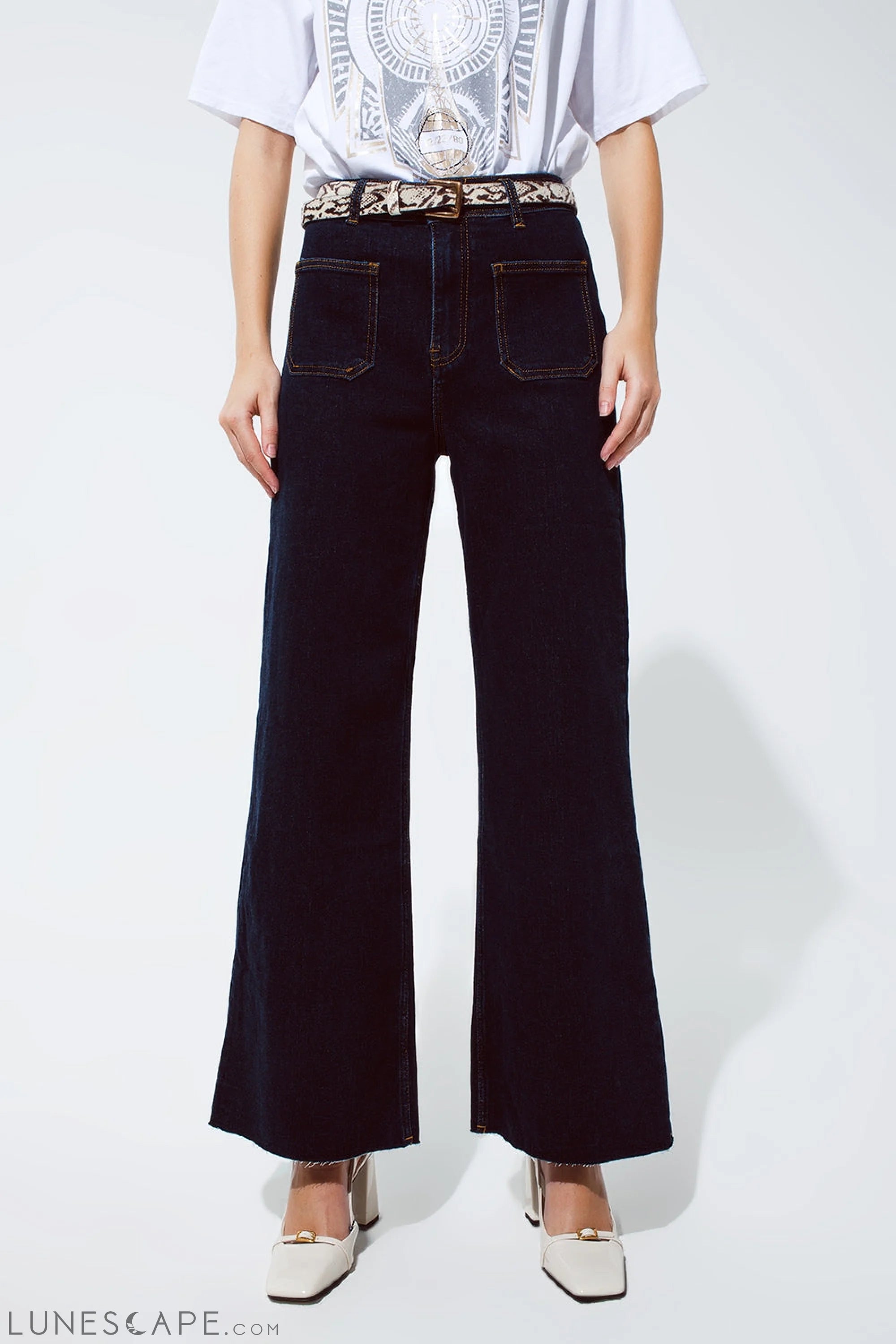 Straight Jeans With Pocket Detail in Dark Wash LUNESCAPE