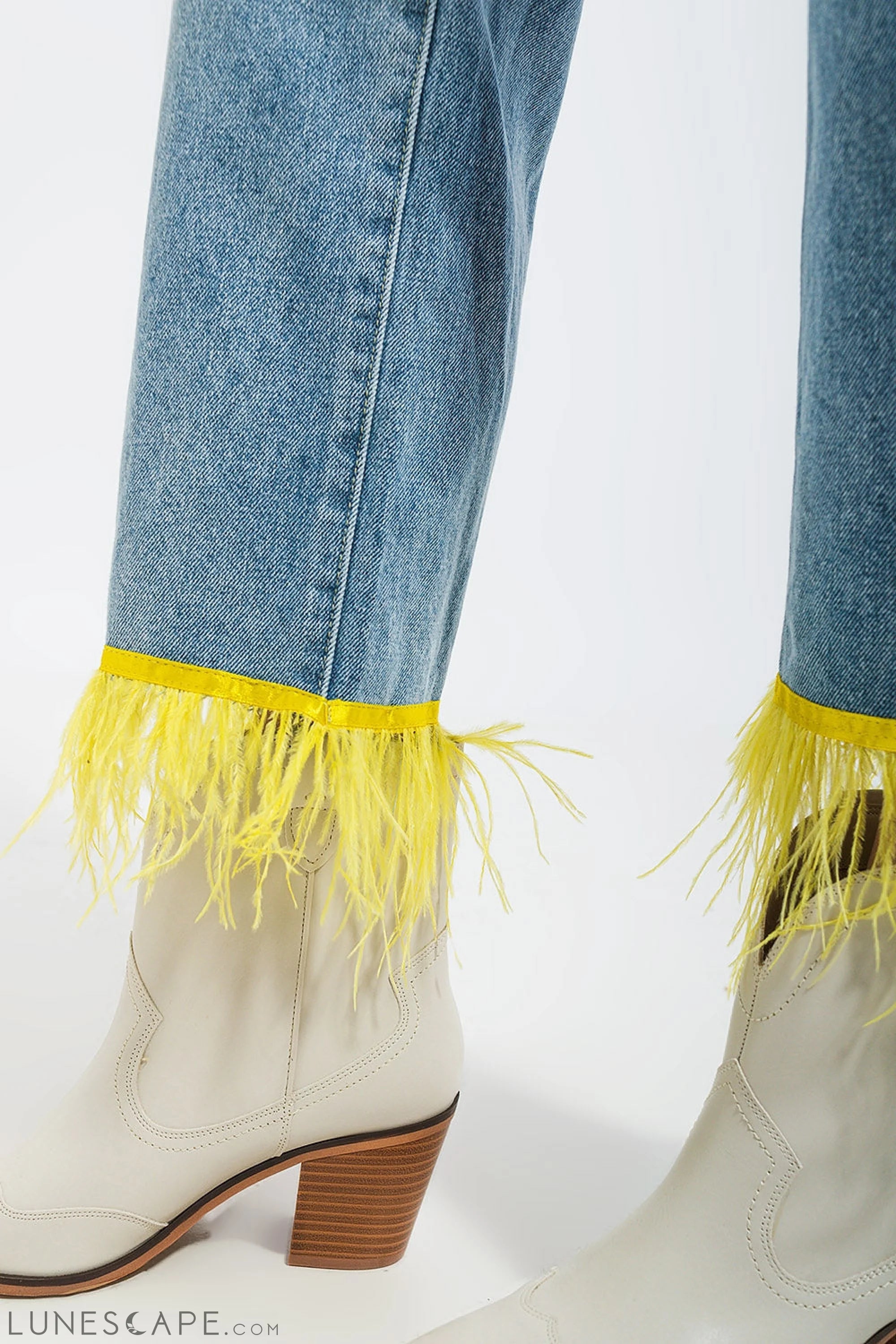 Straight Leg Jeans With Yellow Faux Feather Hem LUNESCAPE