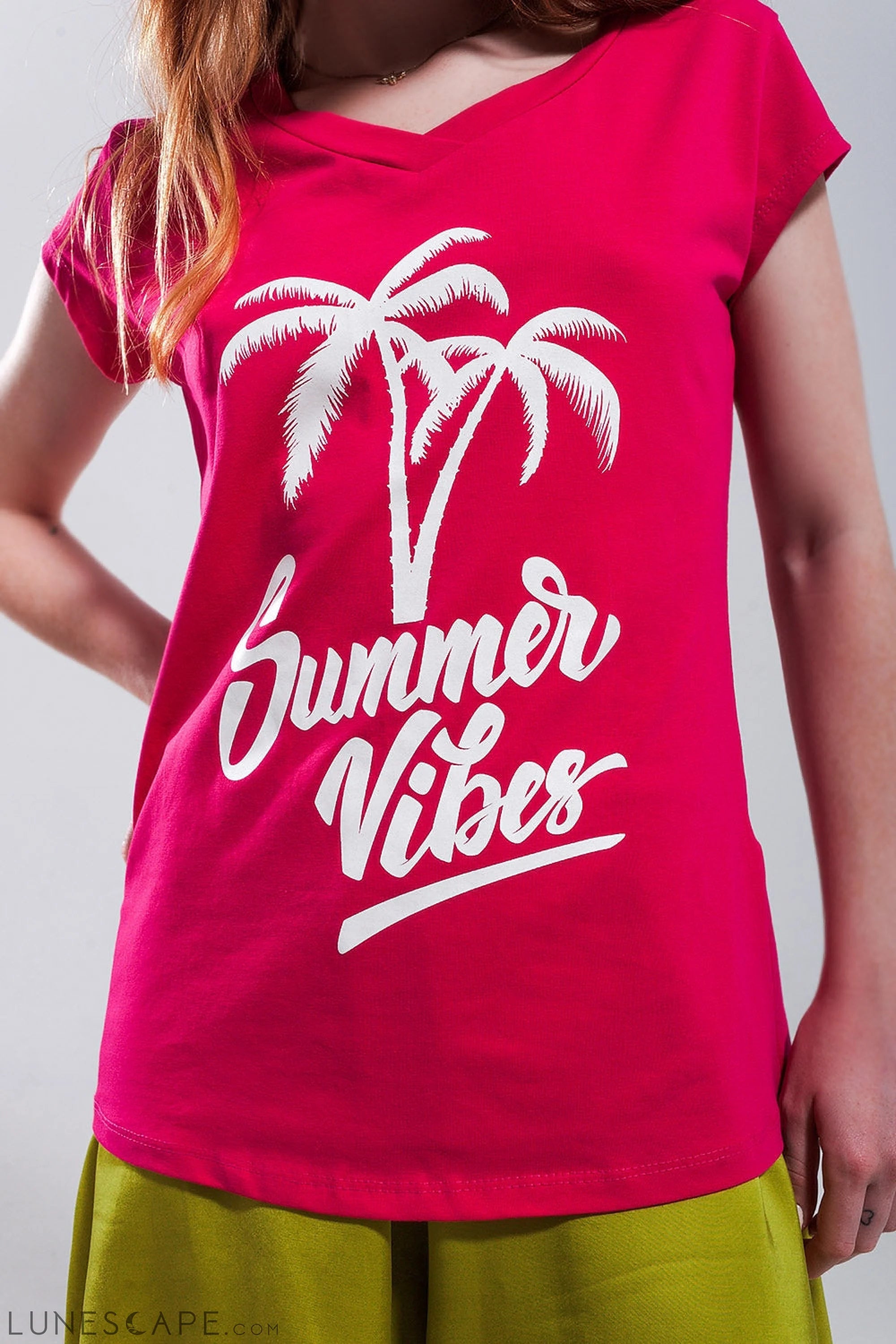 Summer Vibes Print T Shirt in Fuchsia LUNESCAPE